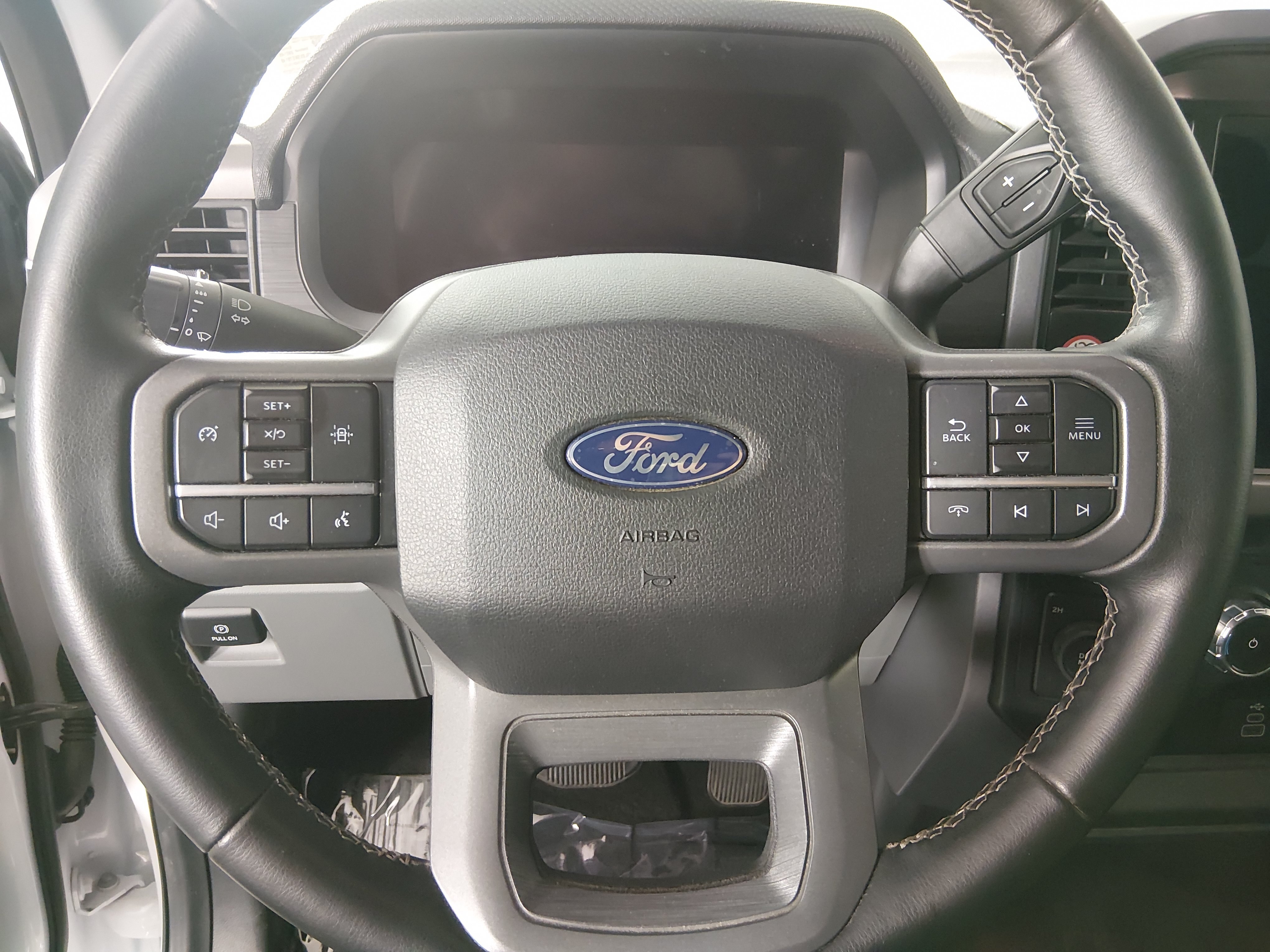 2025 Ford F-150 XLT - Photo 12