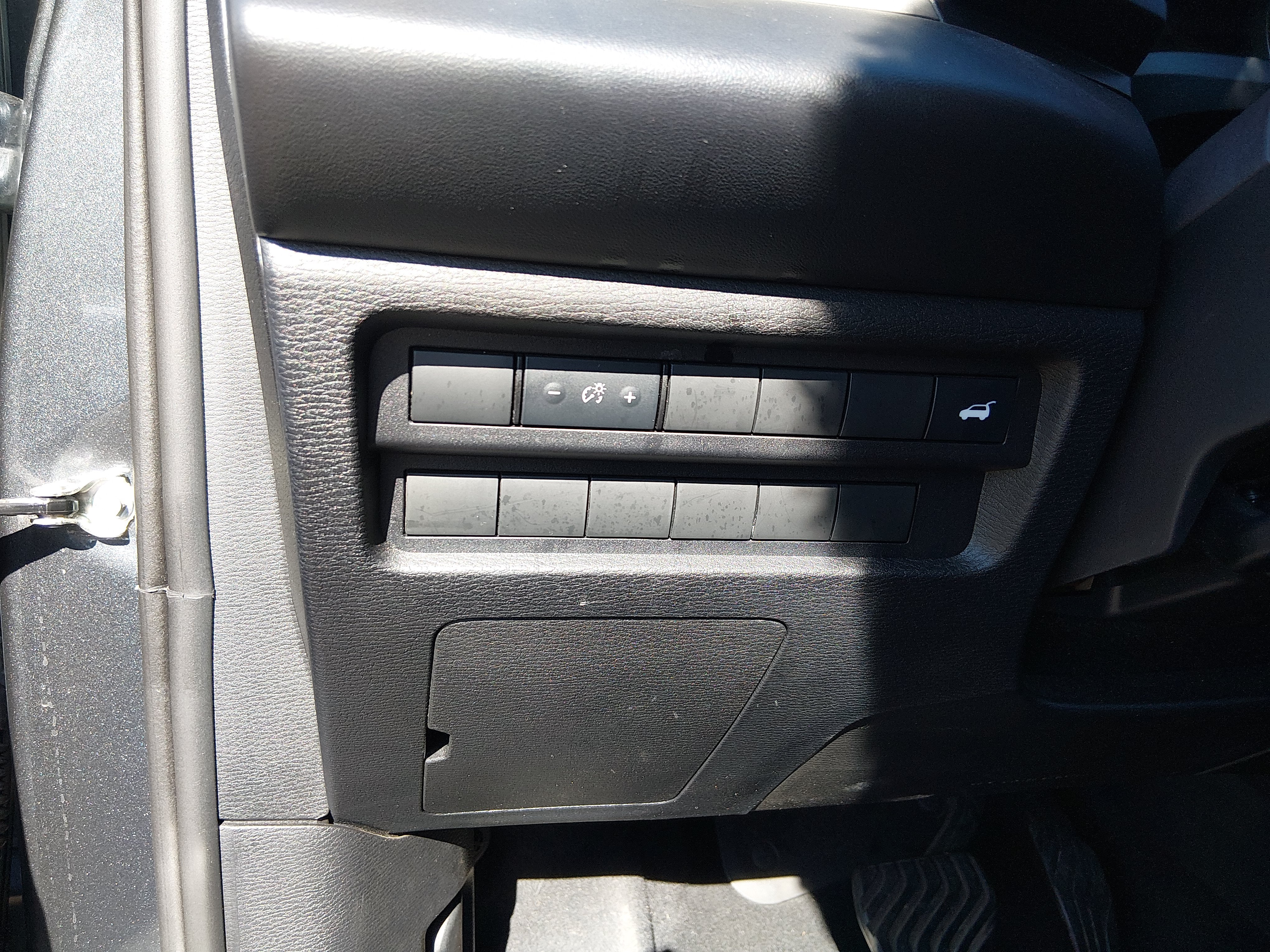 2024 Mitsubishi Outlander SE - Photo 12
