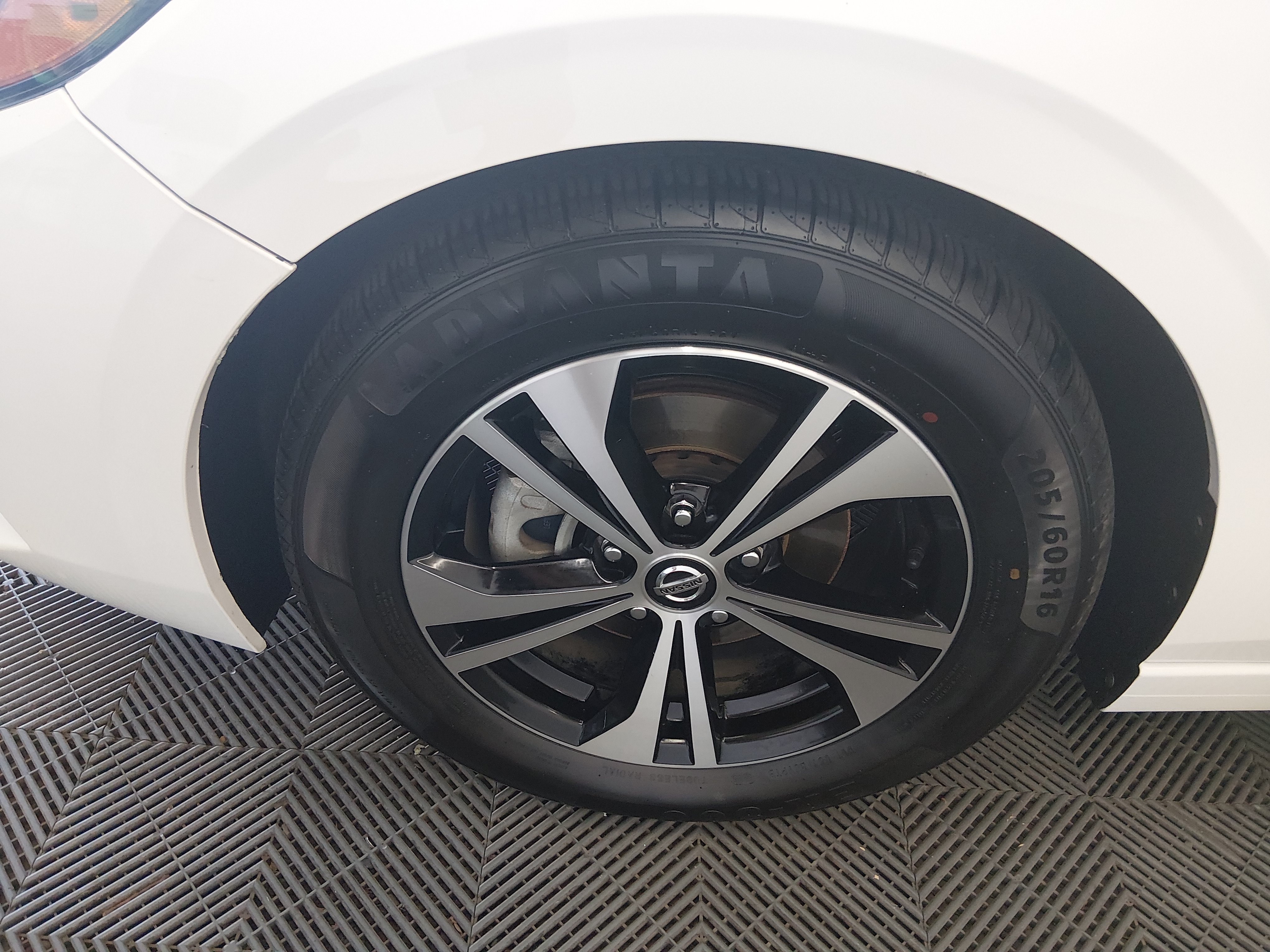 2023 Nissan Sentra SV - Photo 10