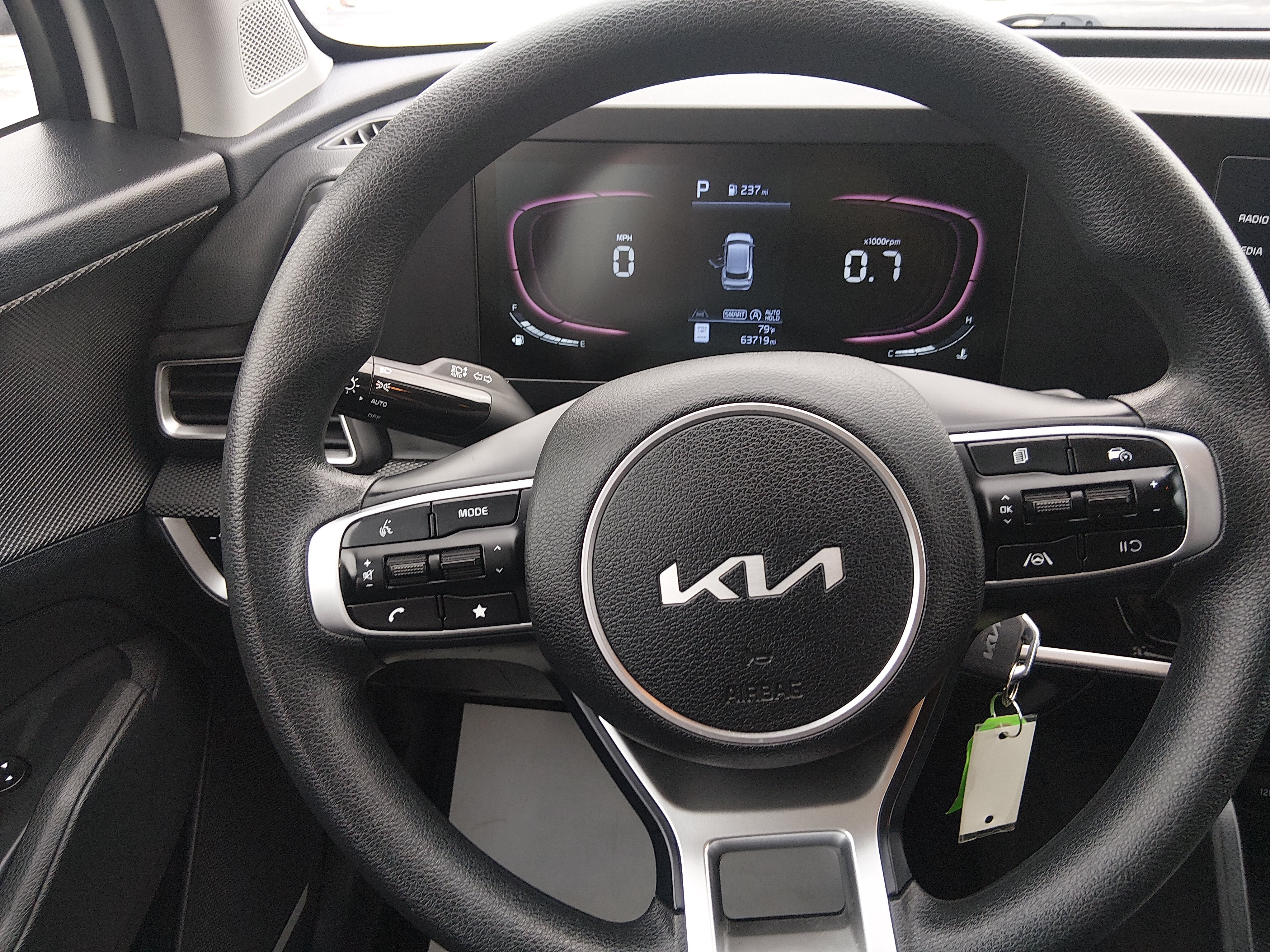 2024 Kia Sportage LX - Photo 16