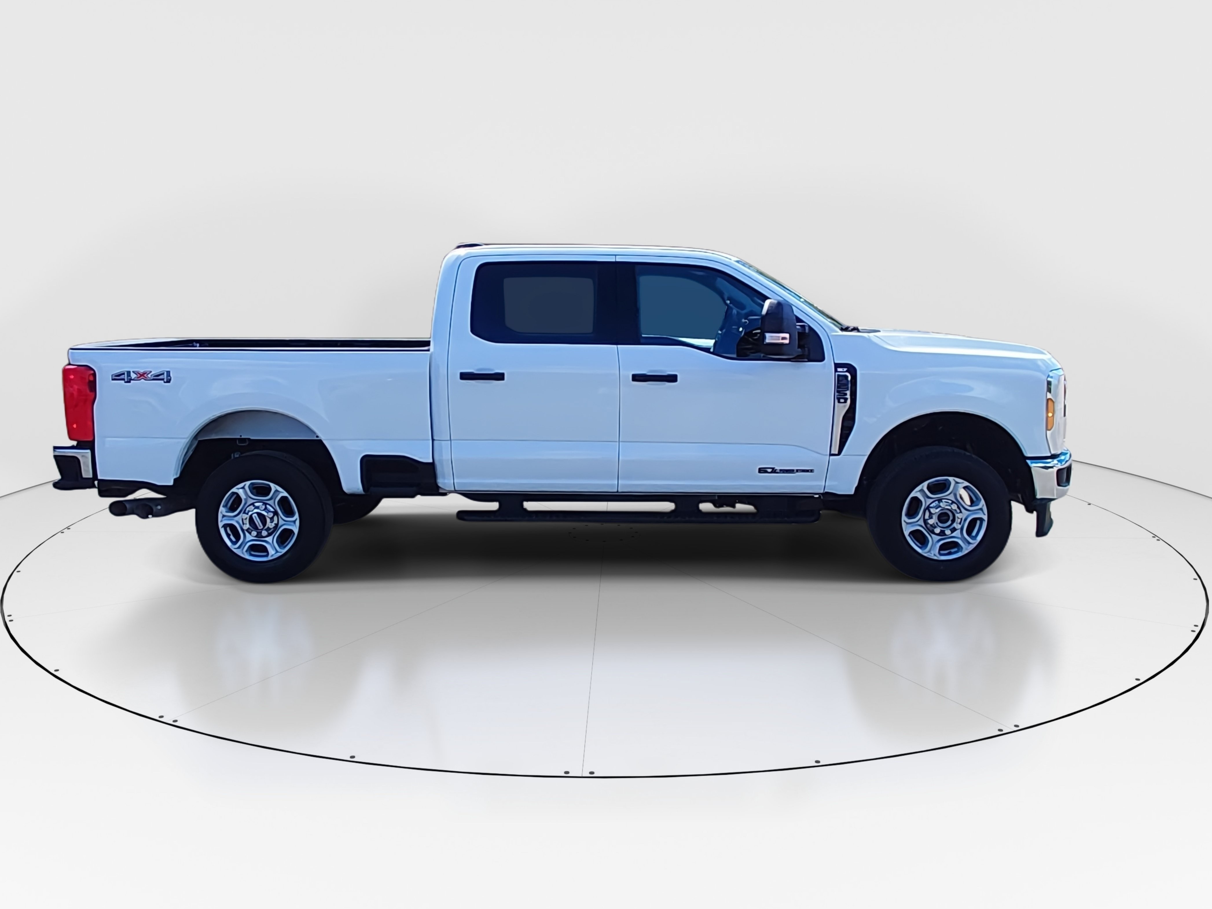 2026 Ford F-250 Super Duty XLT - Photo 8