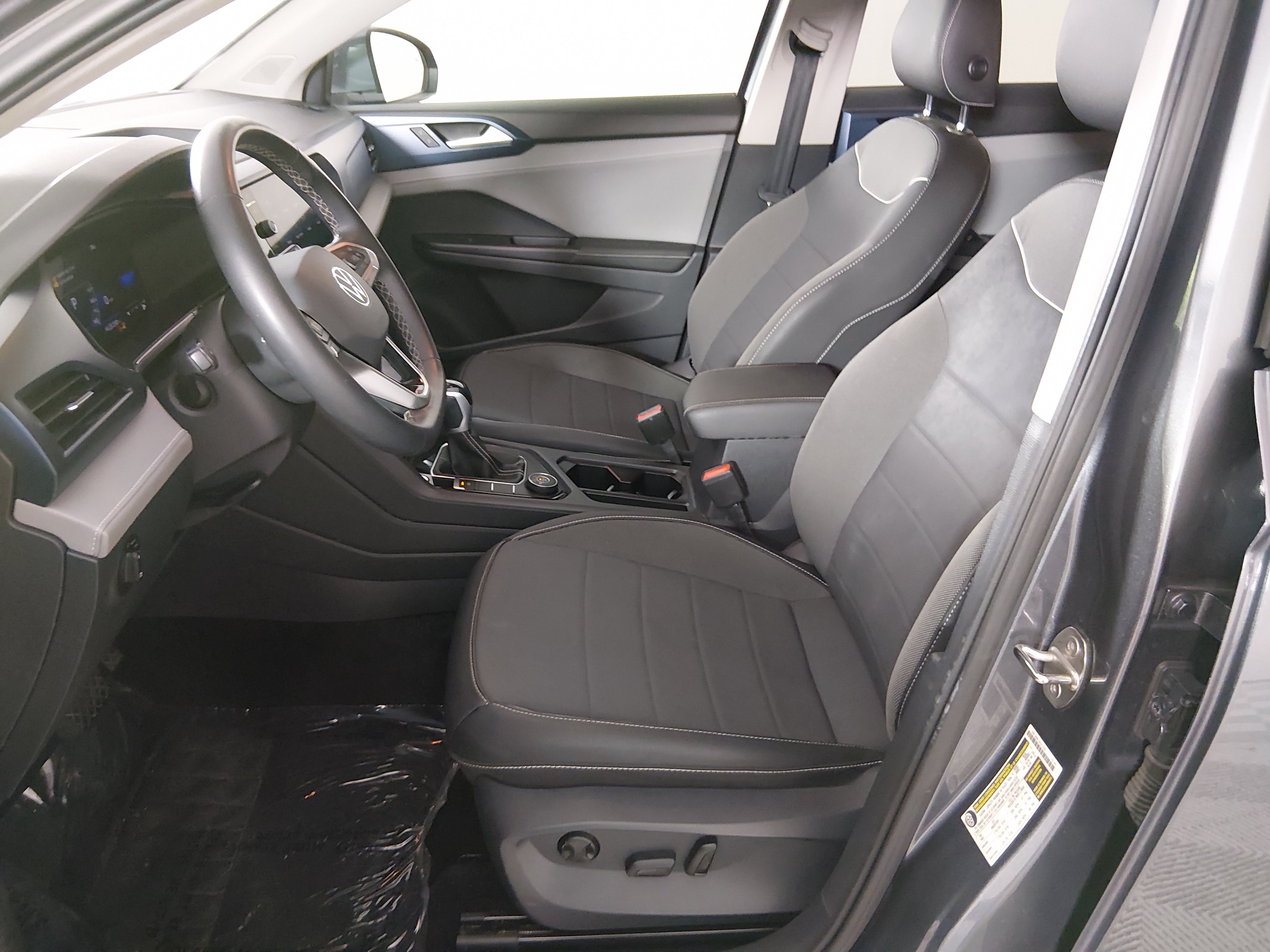 2024 Volkswagen Taos SE - Photo 20