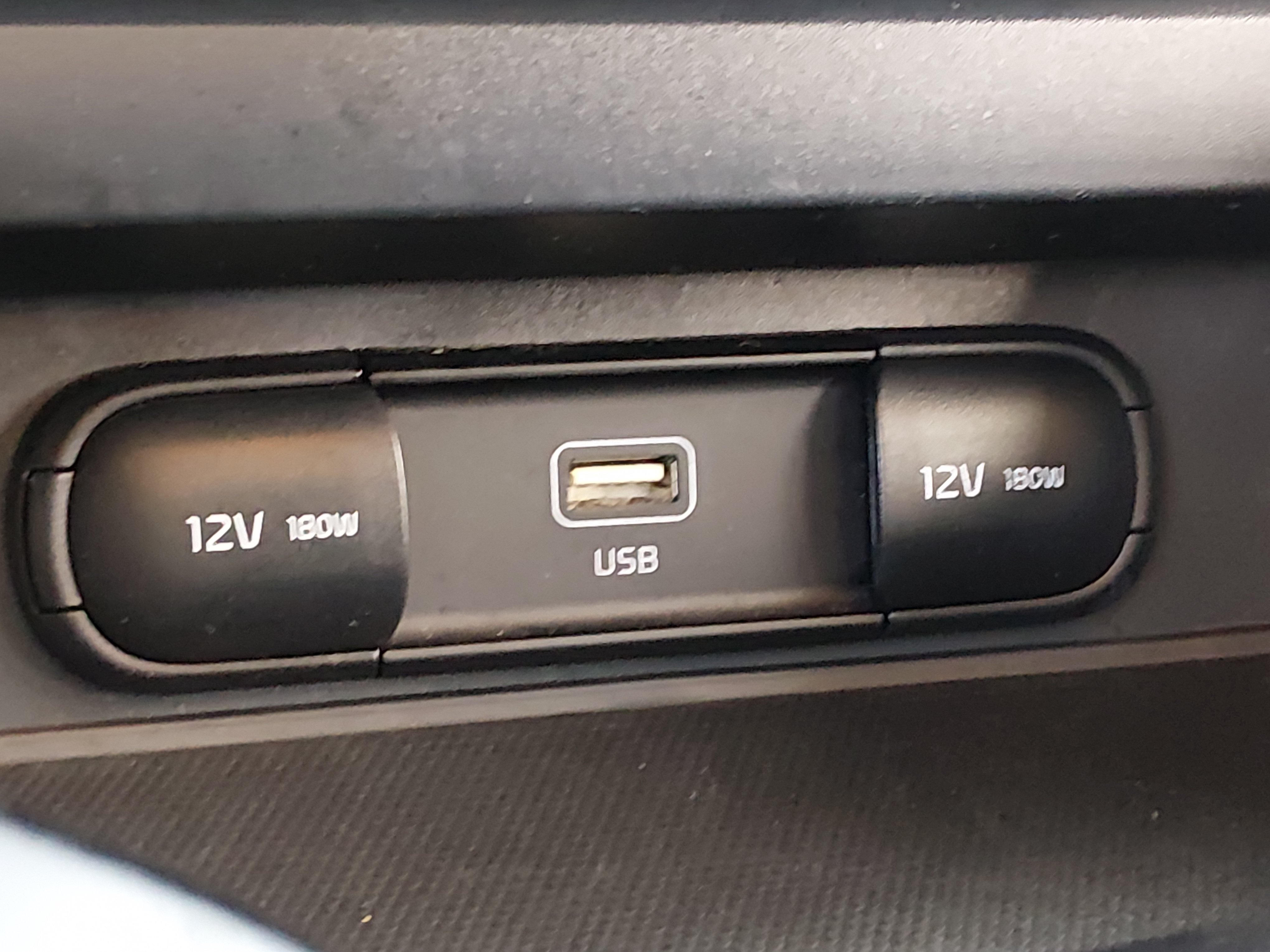 2024 Kia Soul LX - Photo 18