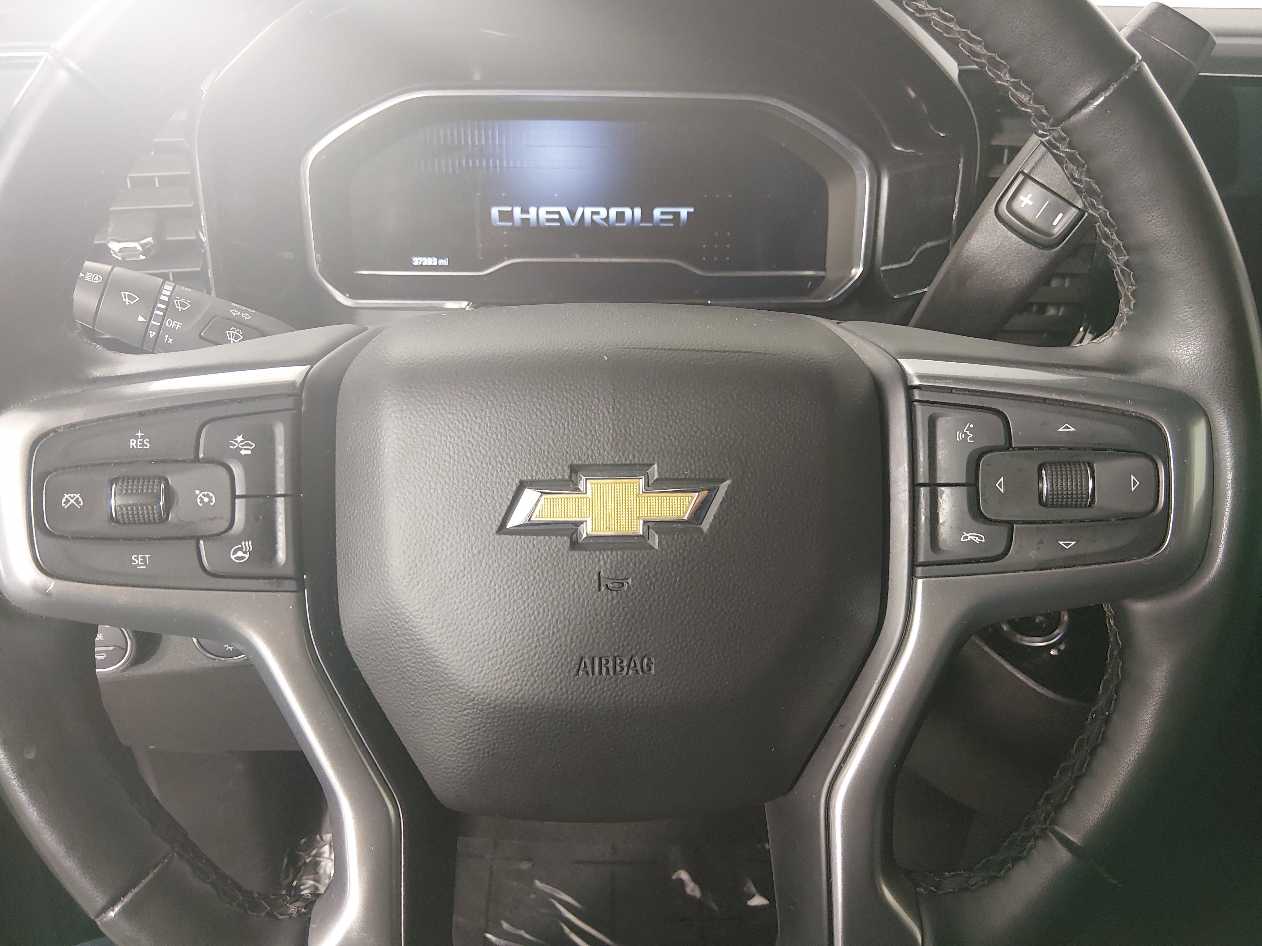 2025 Chevrolet Silverado 1500 LT - Photo 12