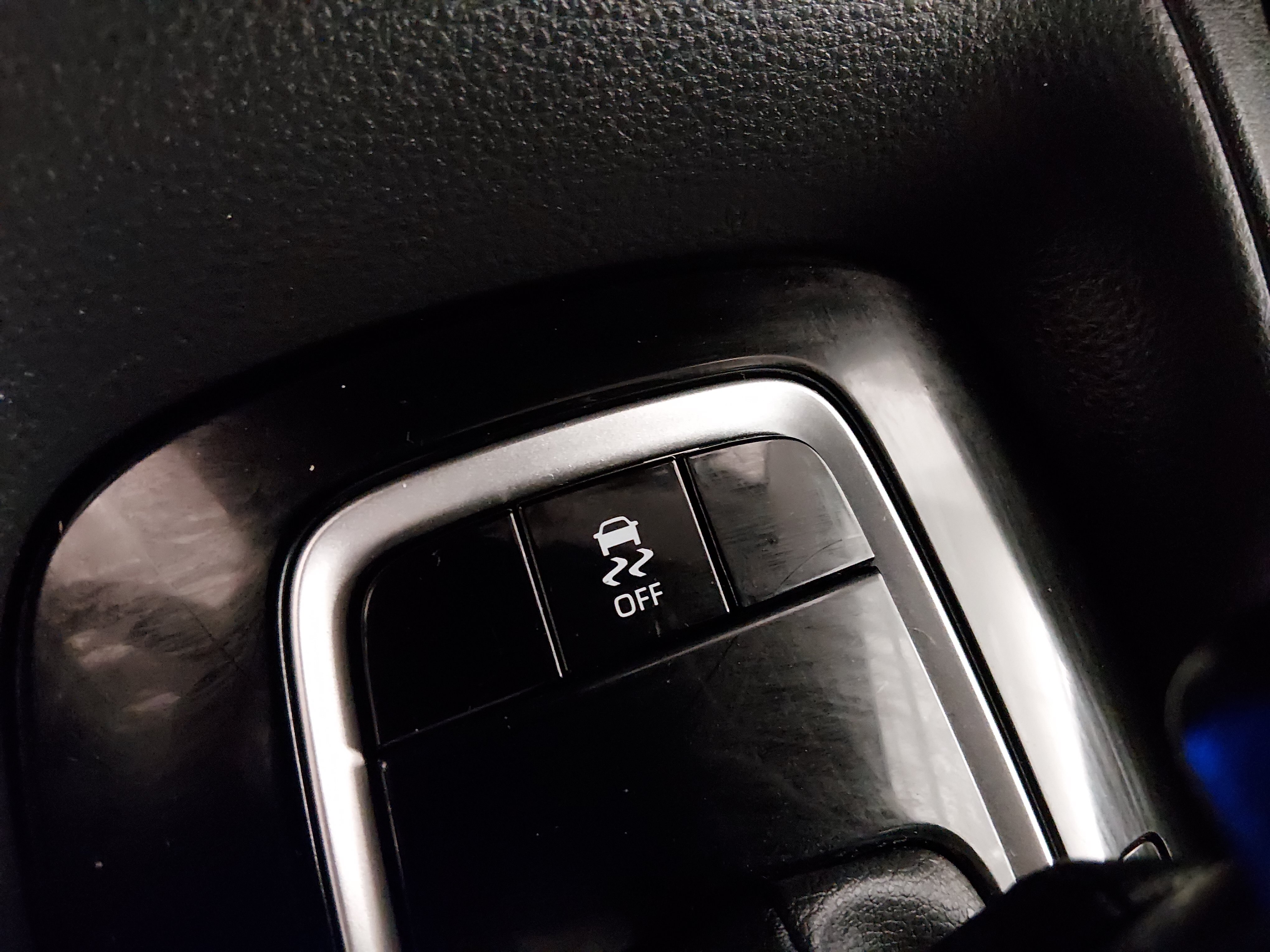 2024 Toyota Corolla LE - Photo 17