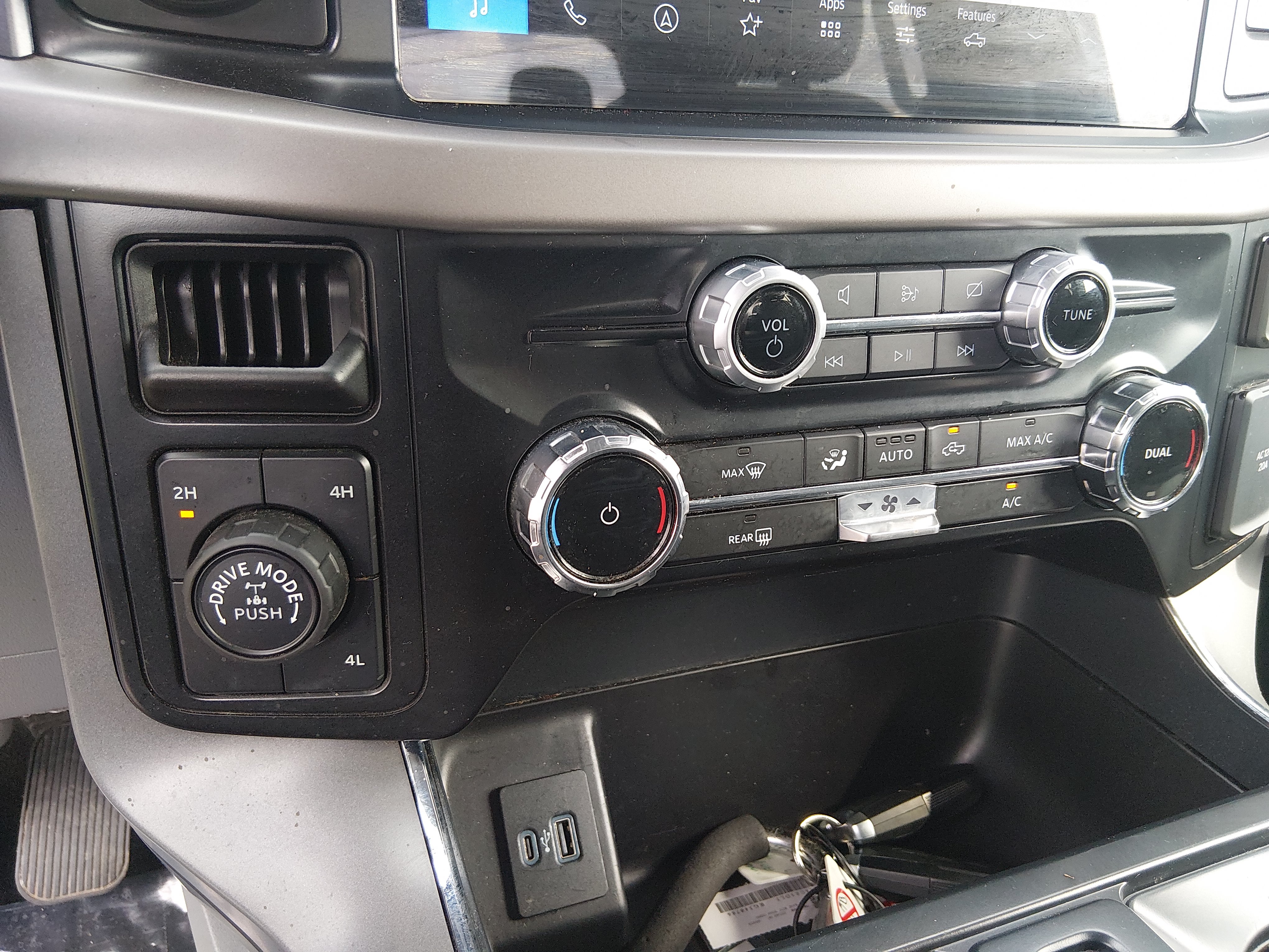 2024 Ford F-150 XLT - Photo 13