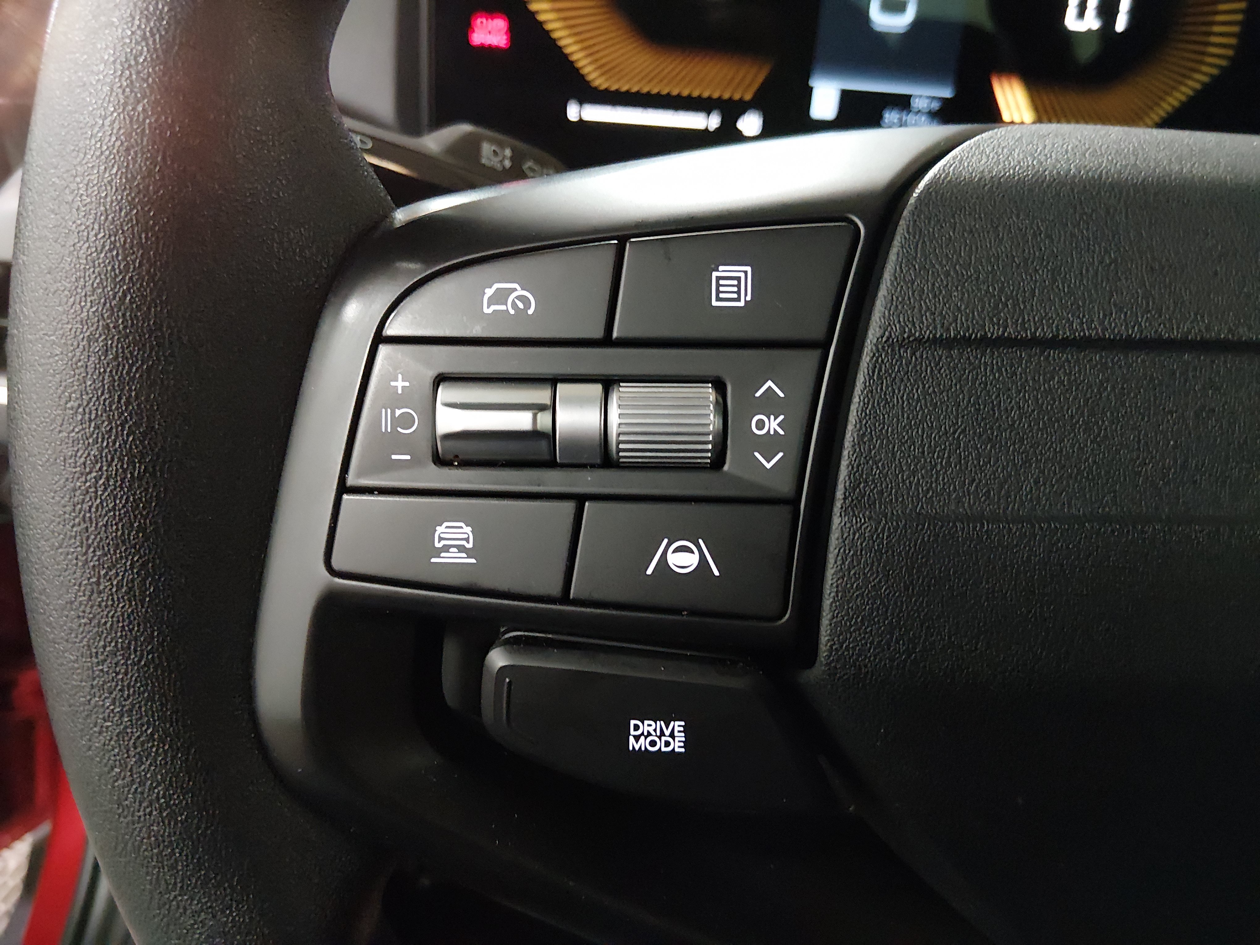2025 Kia K4 LXS - Photo 12