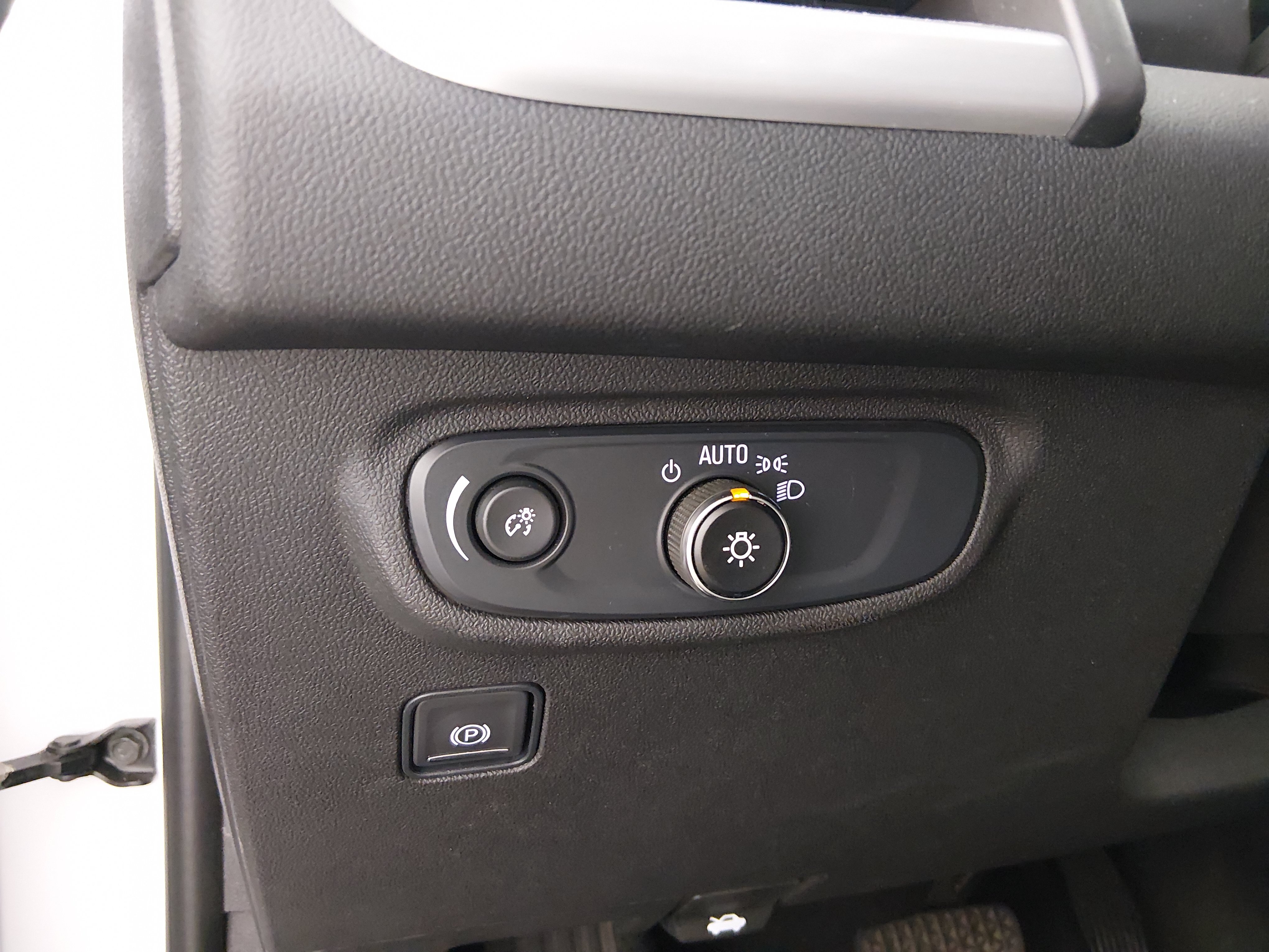 2024 GMC Terrain SLE - Photo 13