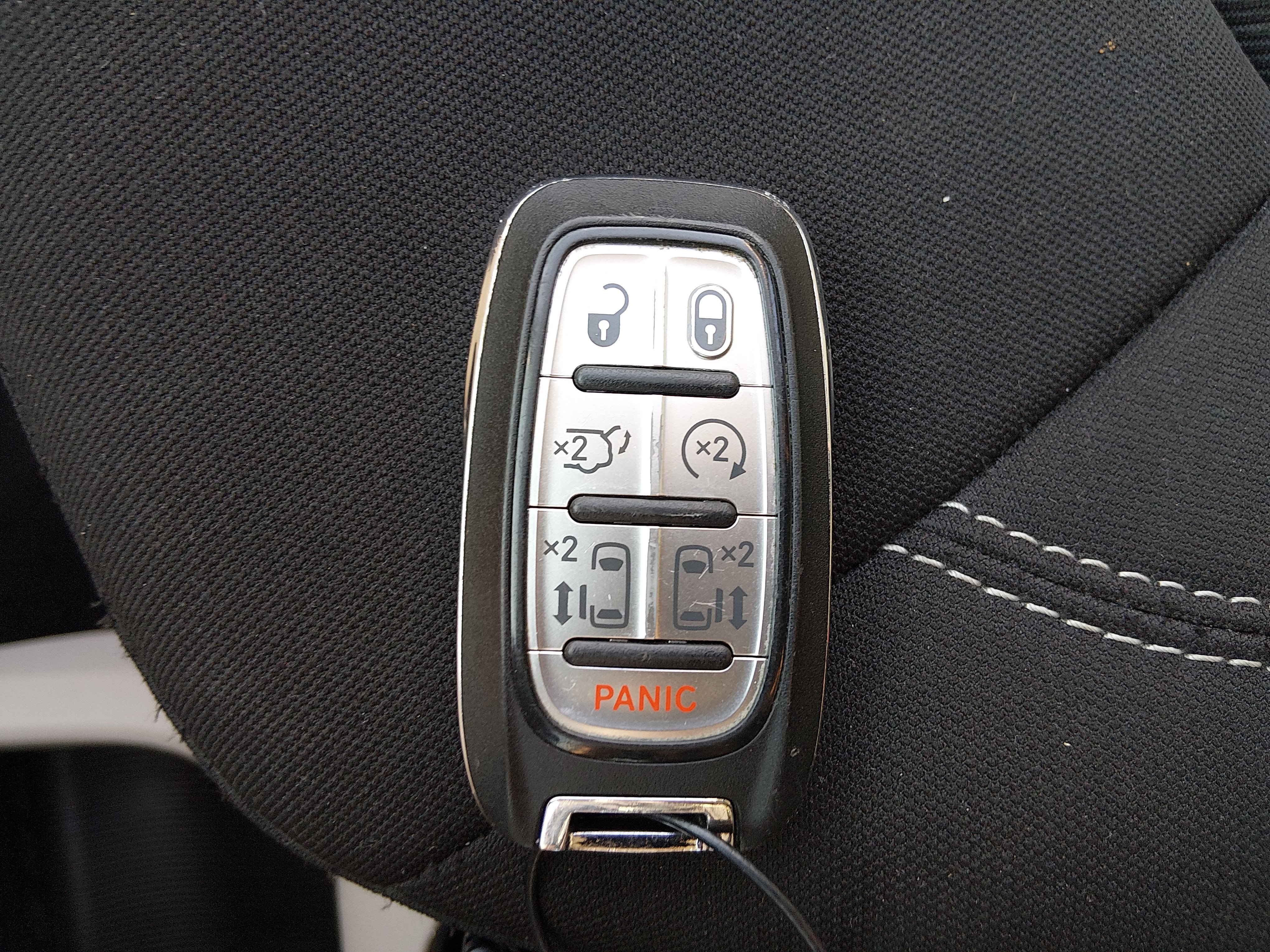 2024 Chrysler Voyager LX - Photo 15