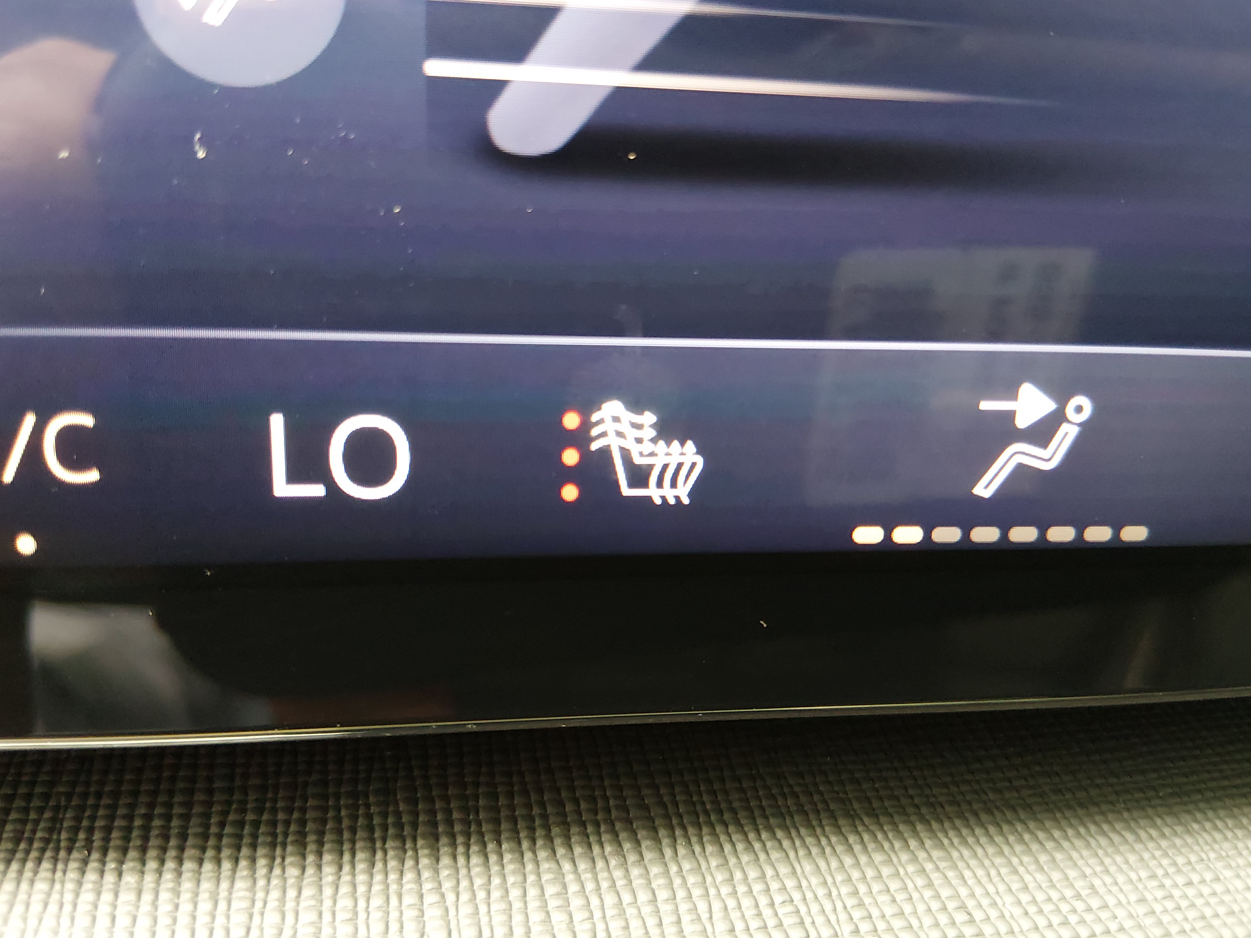 2025 Buick Enclave Preferred - Photo 18