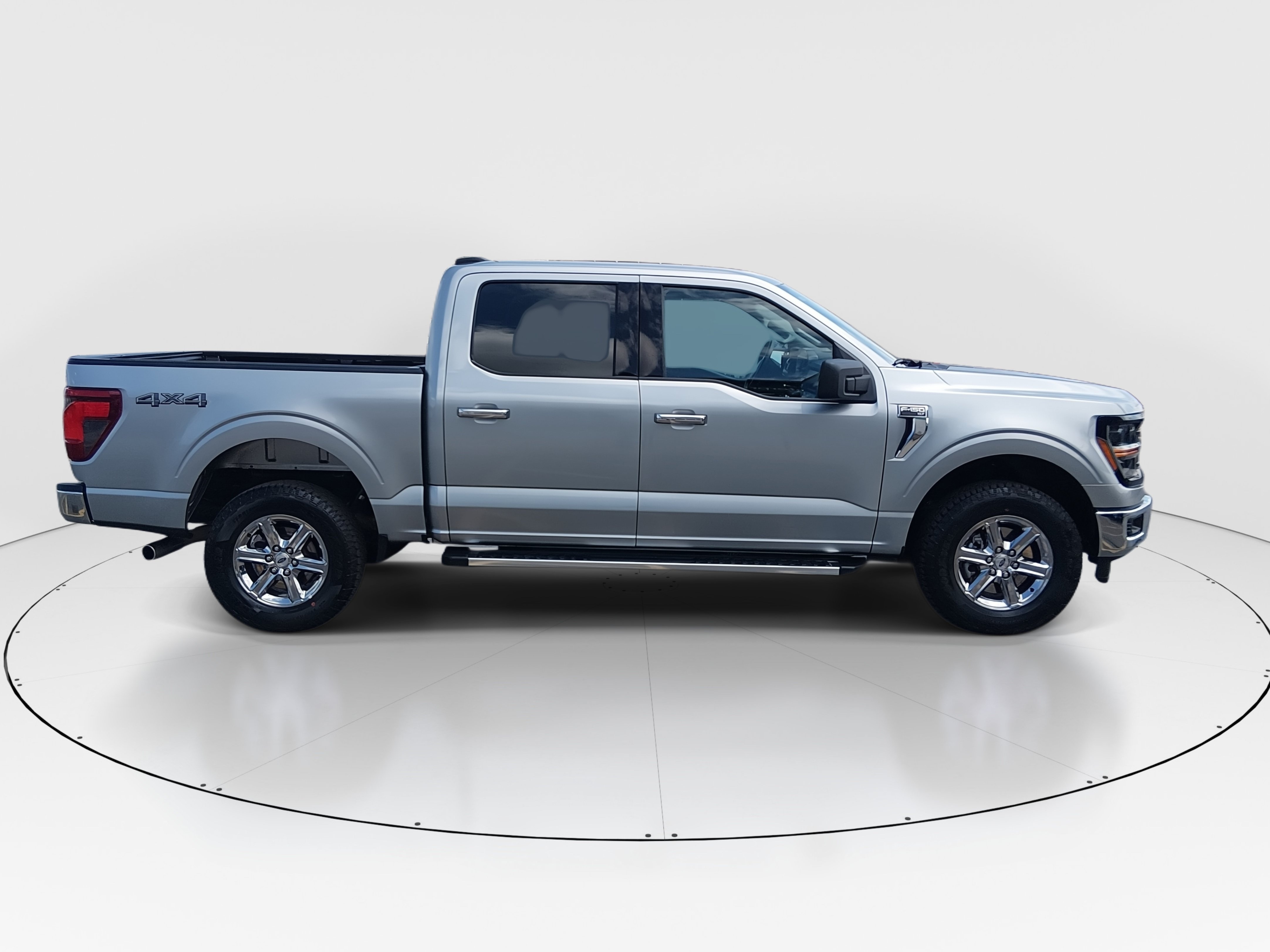2025 Ford F-150 XLT - Photo 8