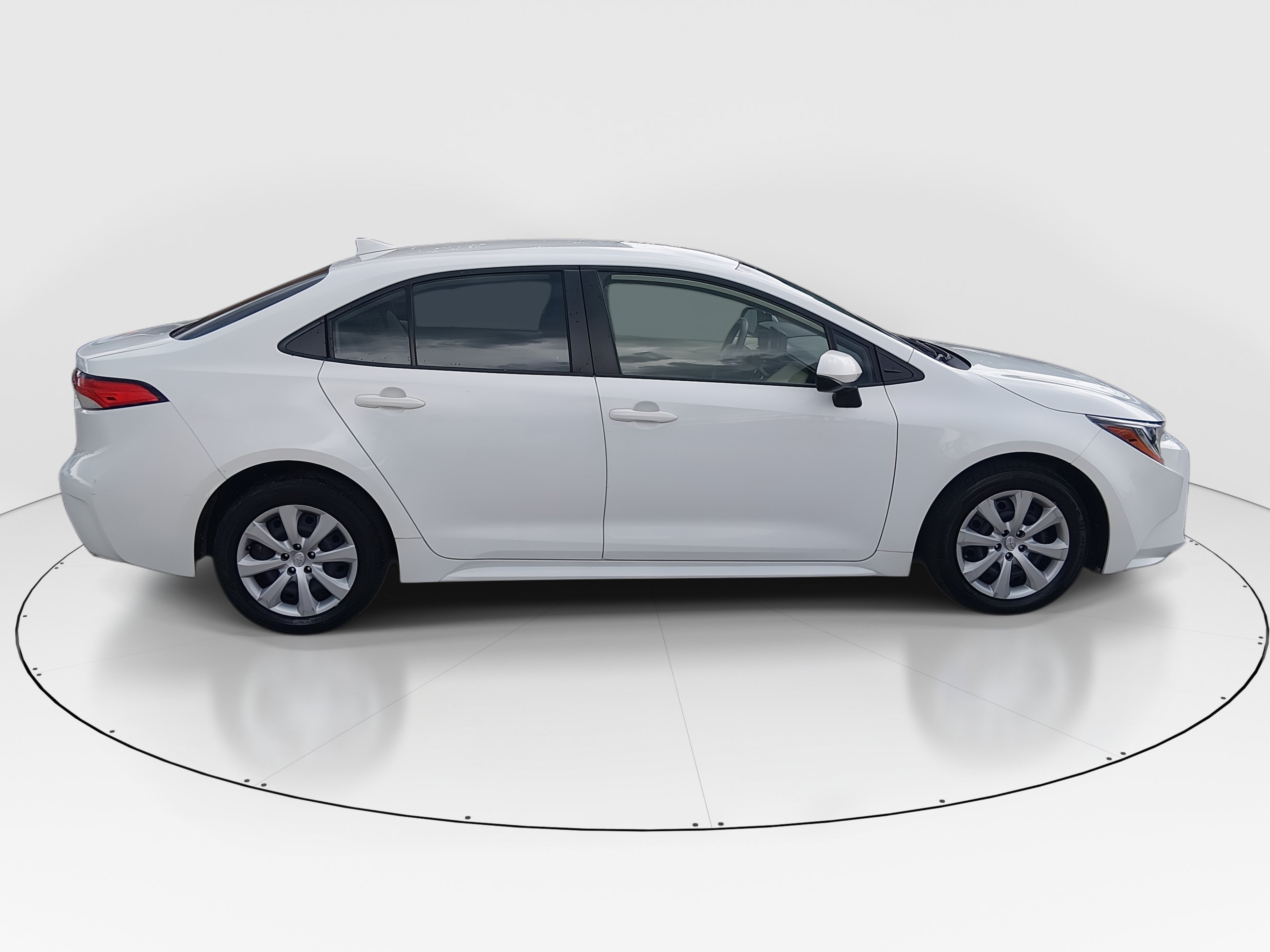 2023 Toyota Corolla LE - Photo 8