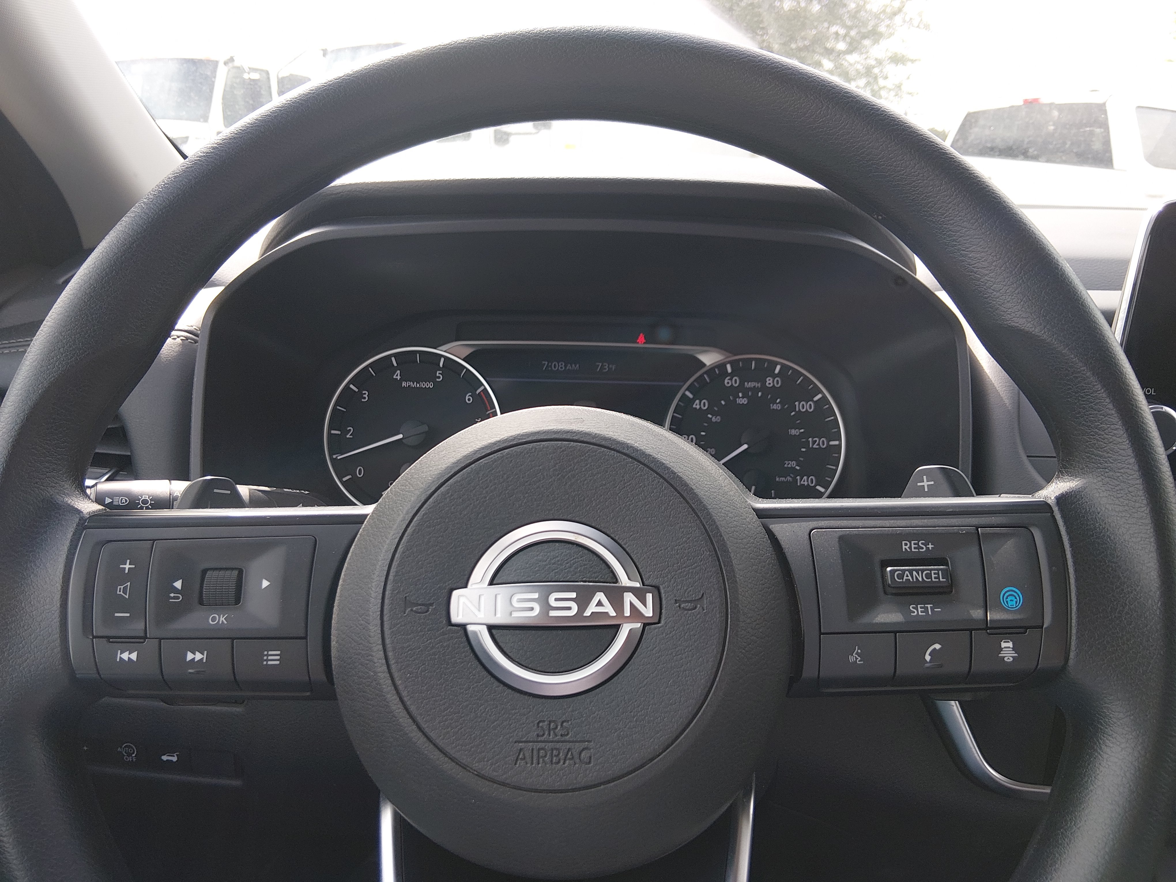 2024 Nissan Rogue SV - Photo 12