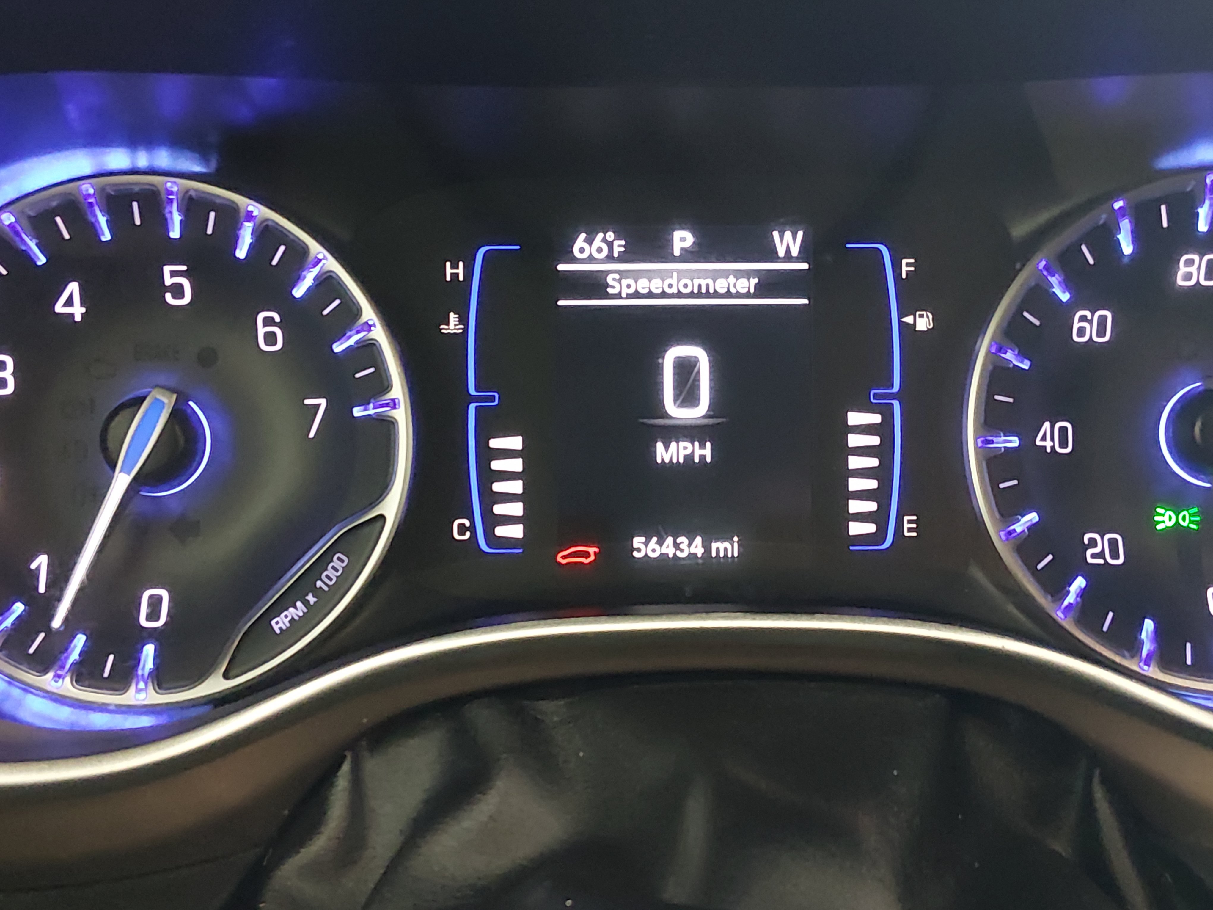 2023 Chrysler Voyager LX - Photo 14