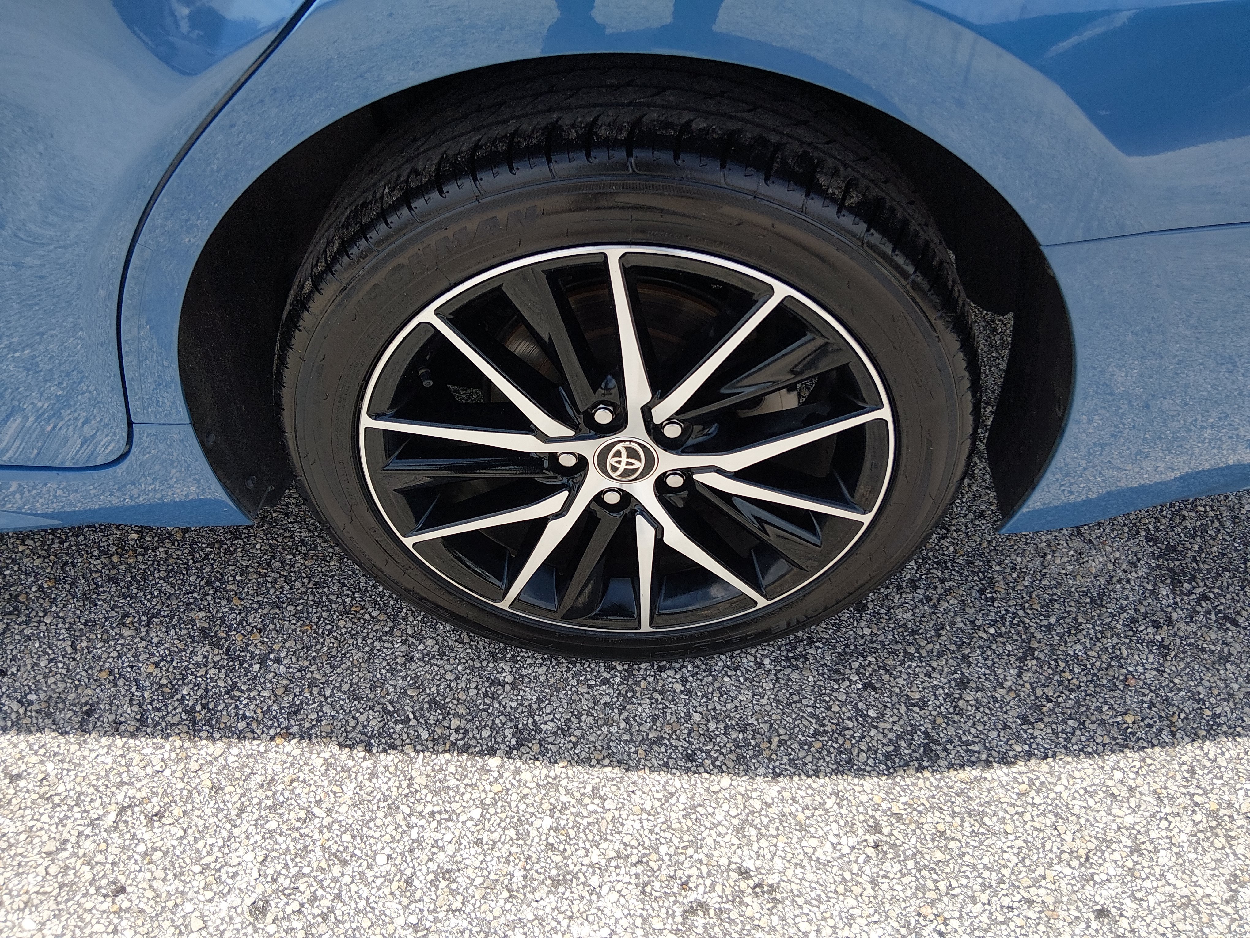 2024 Toyota Camry SE - Photo 10