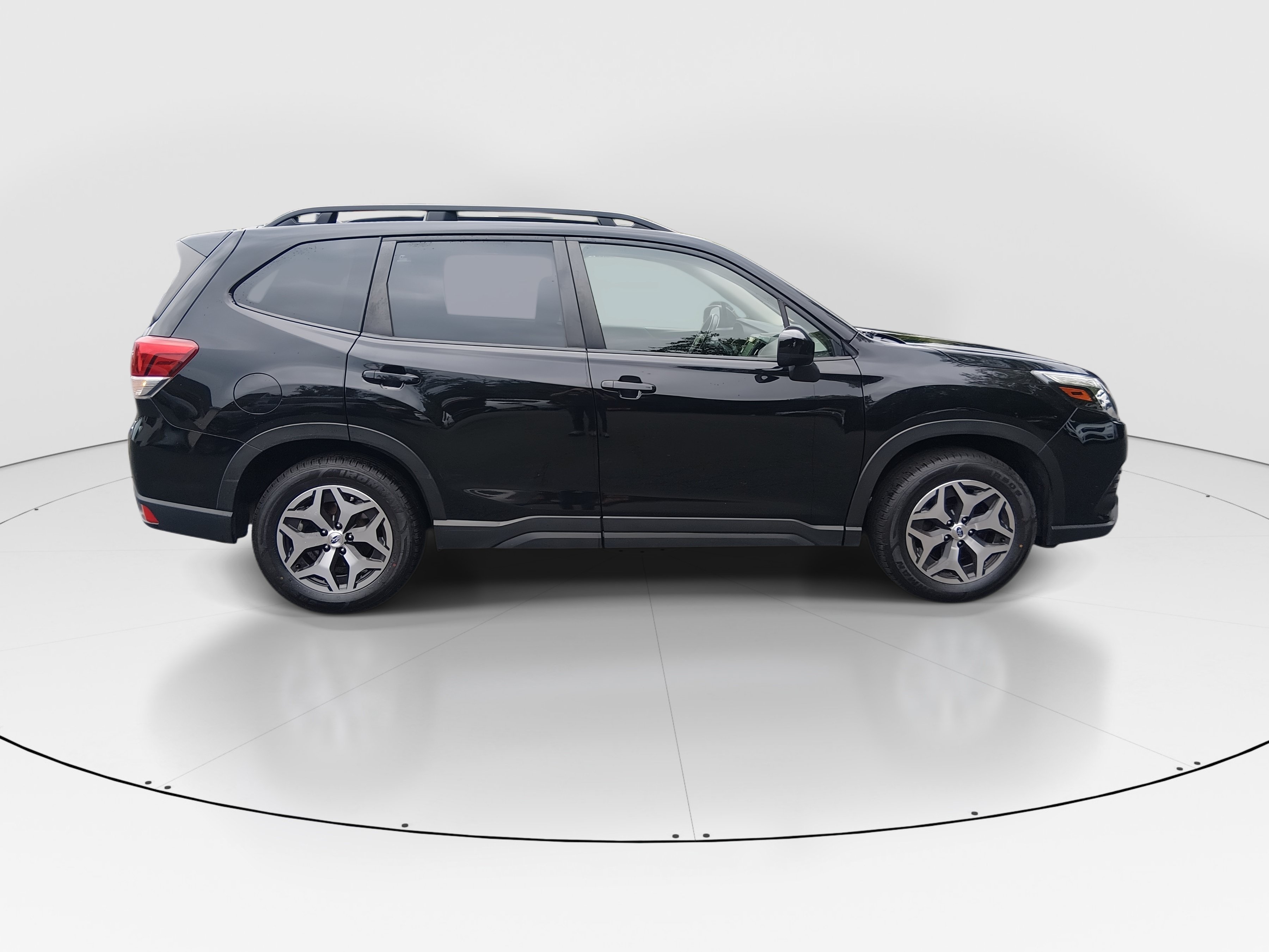 2022 Subaru Forester Premium - Photo 8