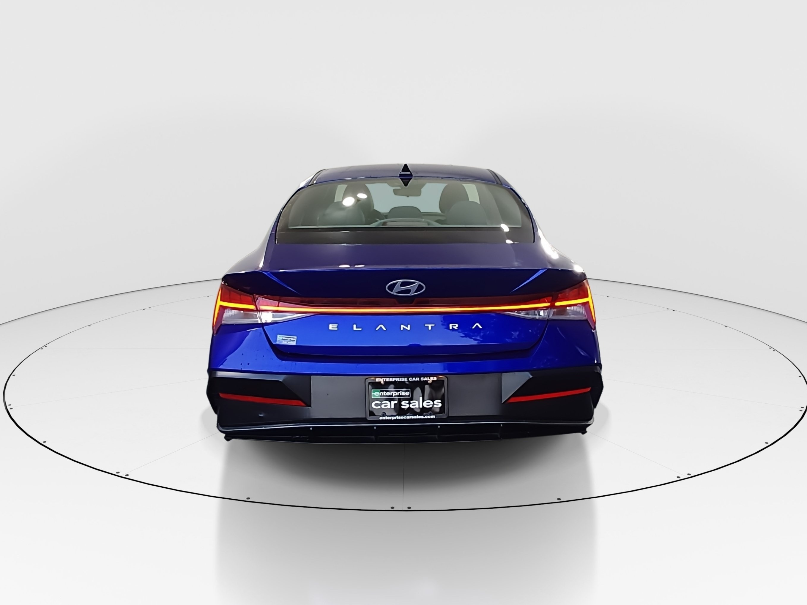 2025 Hyundai Elantra SEL - Photo 6