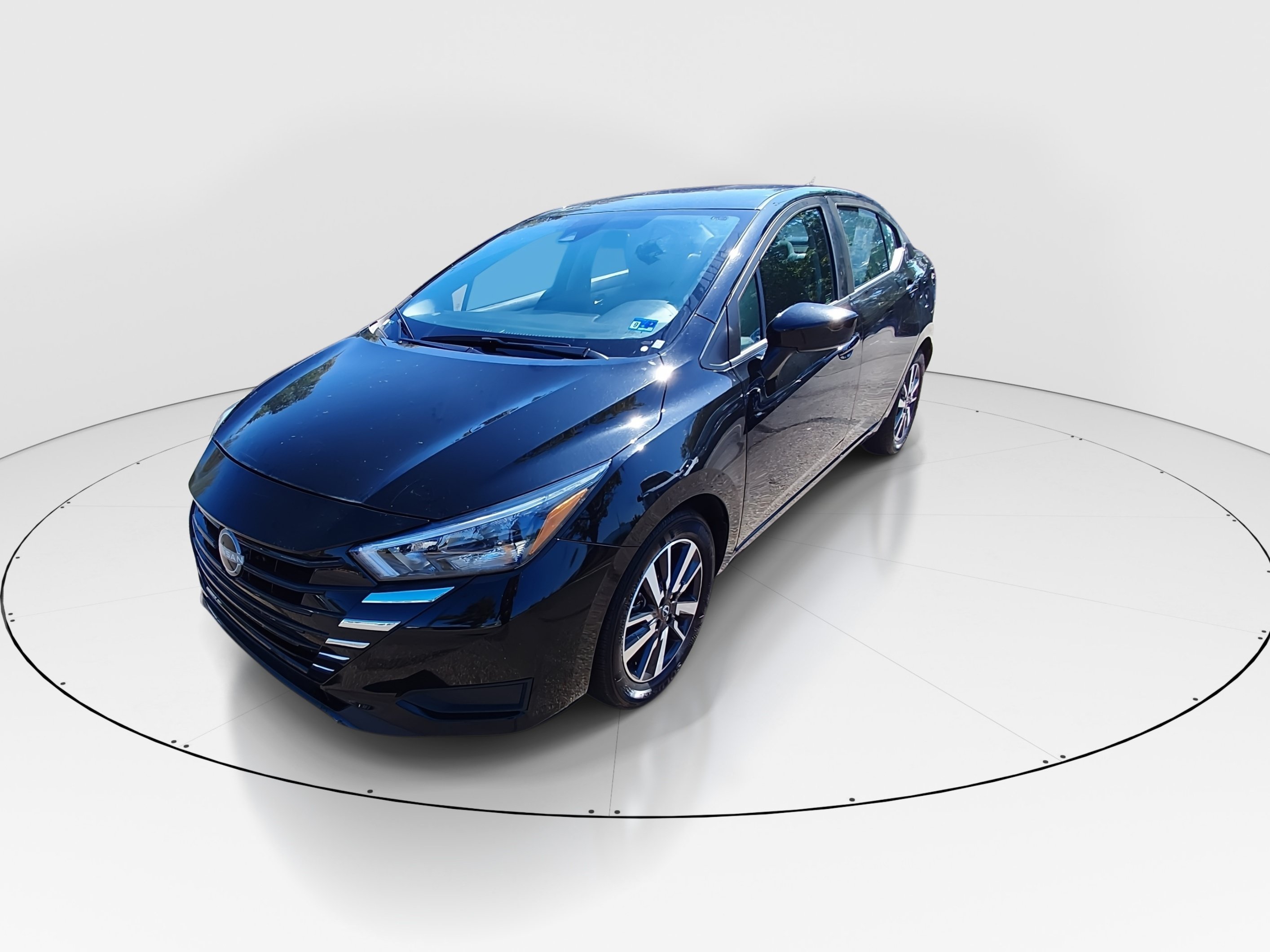 2025 Nissan Versa Sedan SV - Photo 3