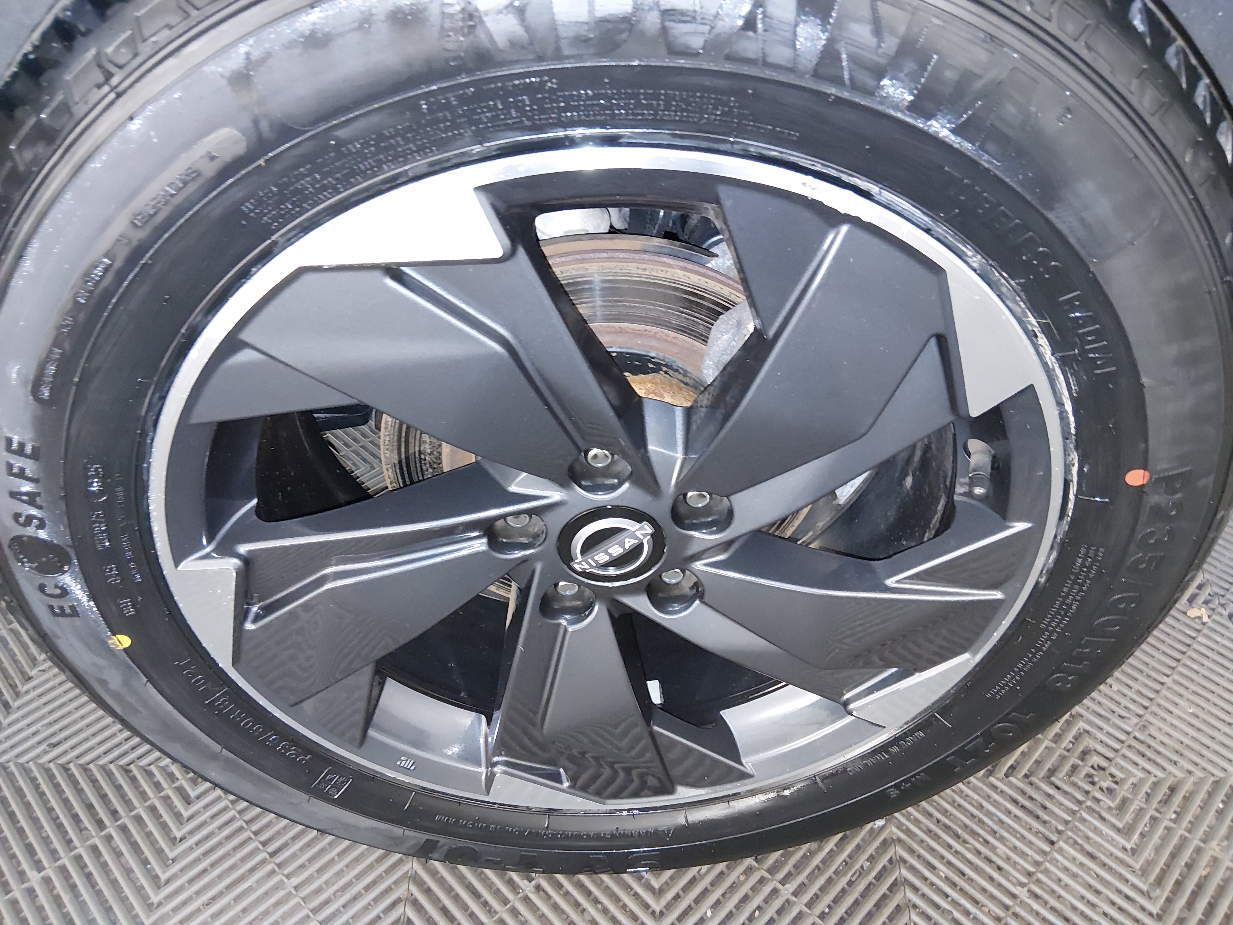 2024 Nissan Rogue SV - Photo 10