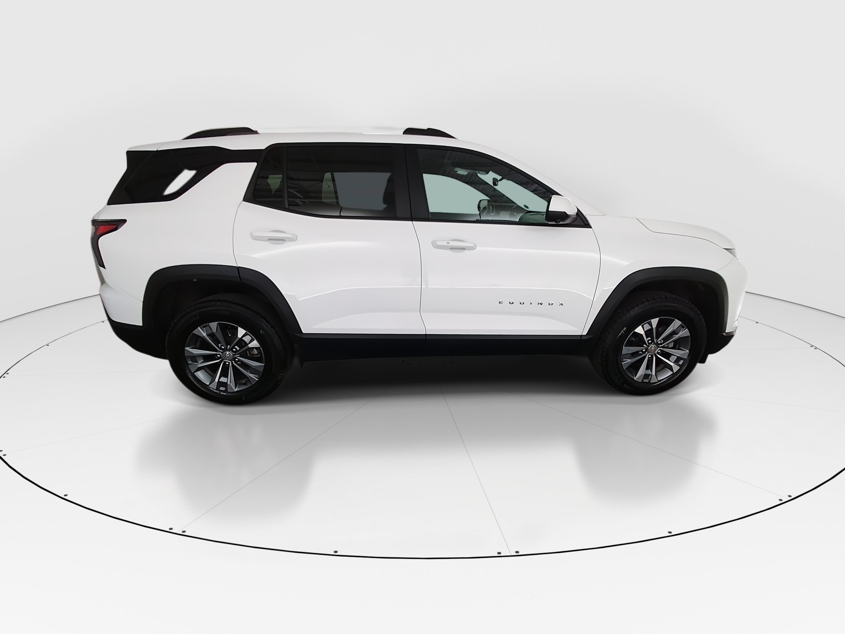 2025 Chevrolet Equinox LT - Photo 8