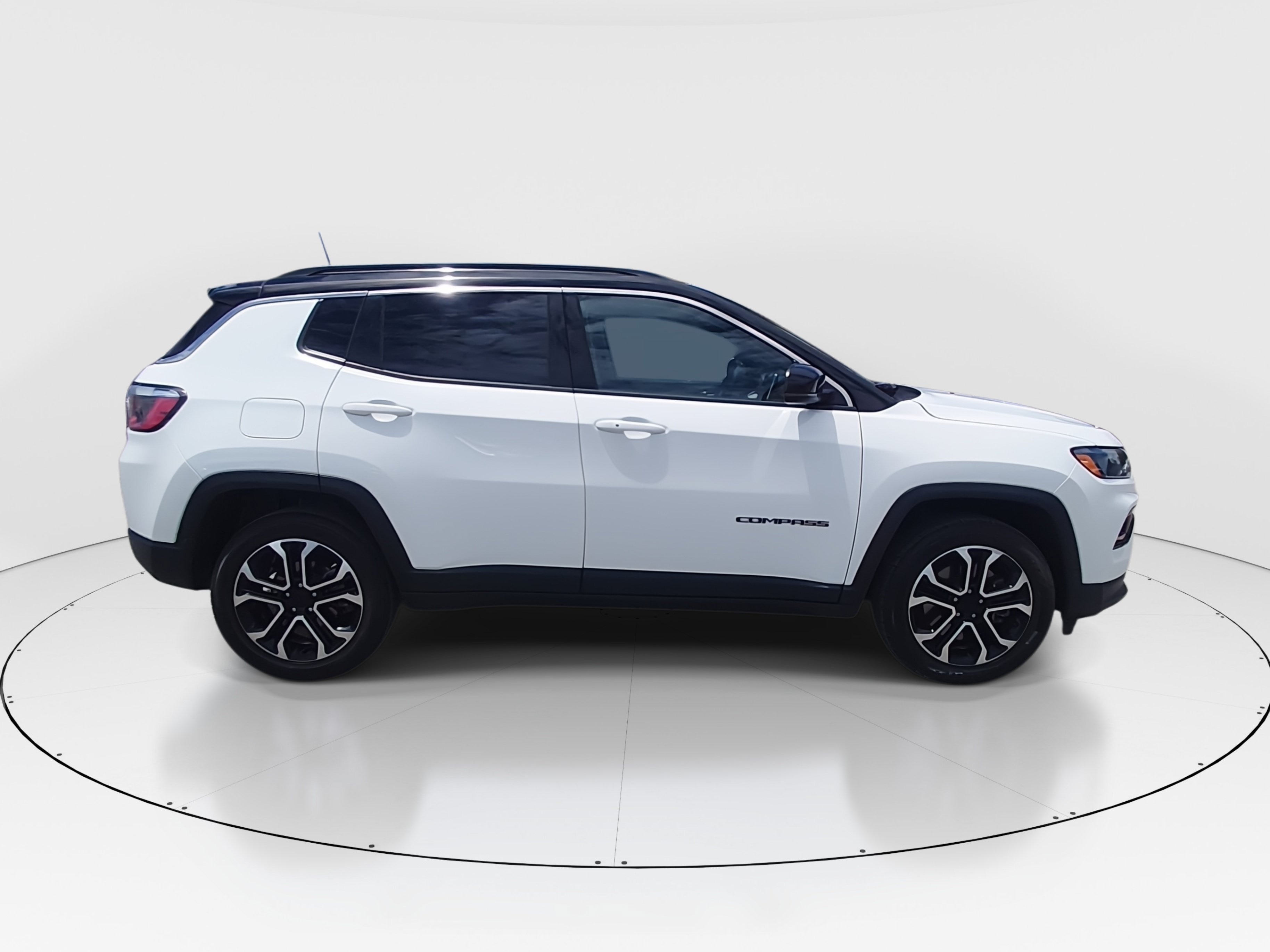 2023 Jeep Compass Limited - Photo 8