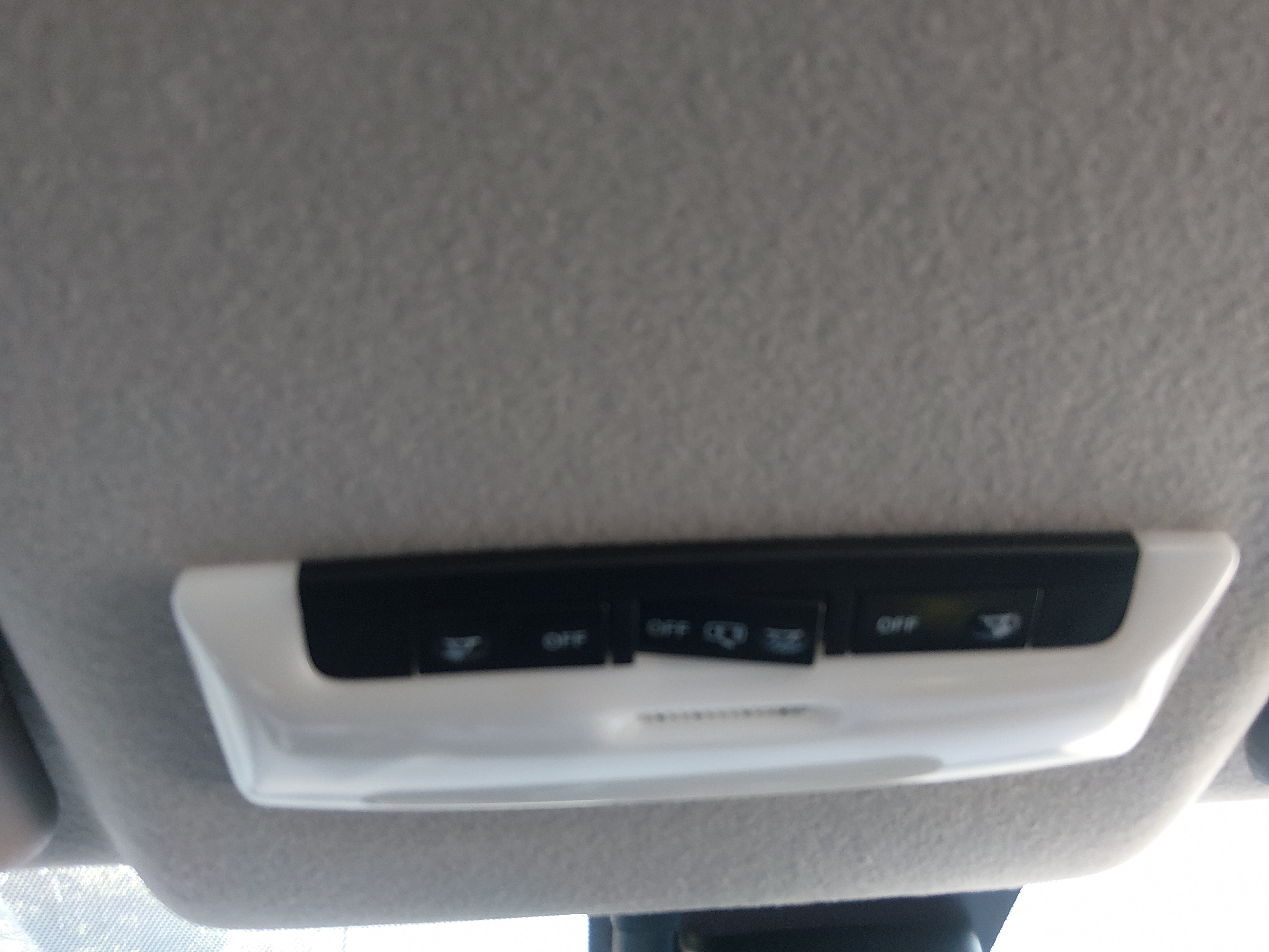 2024 Nissan Versa Sedan SV - Photo 19