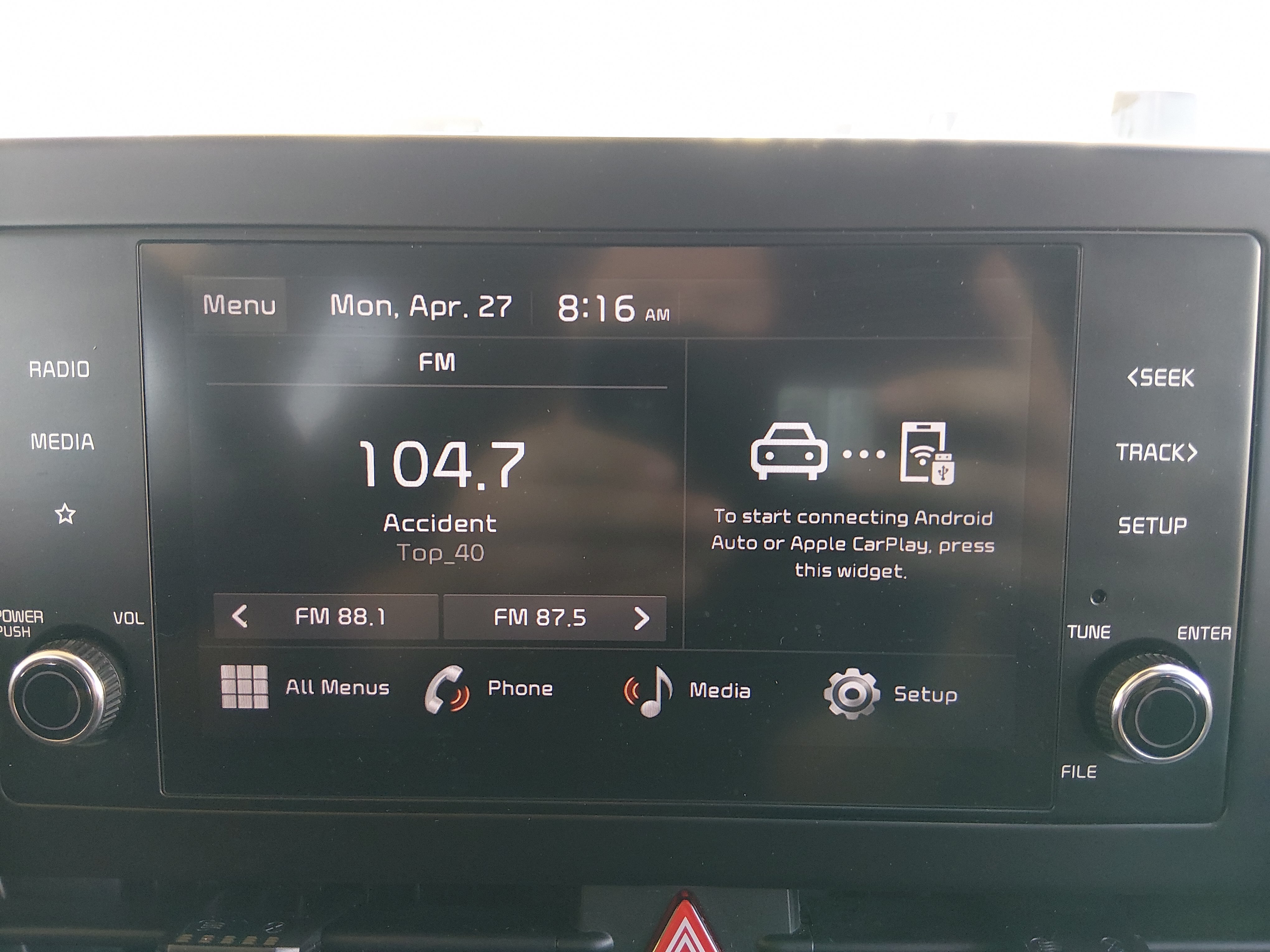 2024 Kia Sportage LX - Photo 18