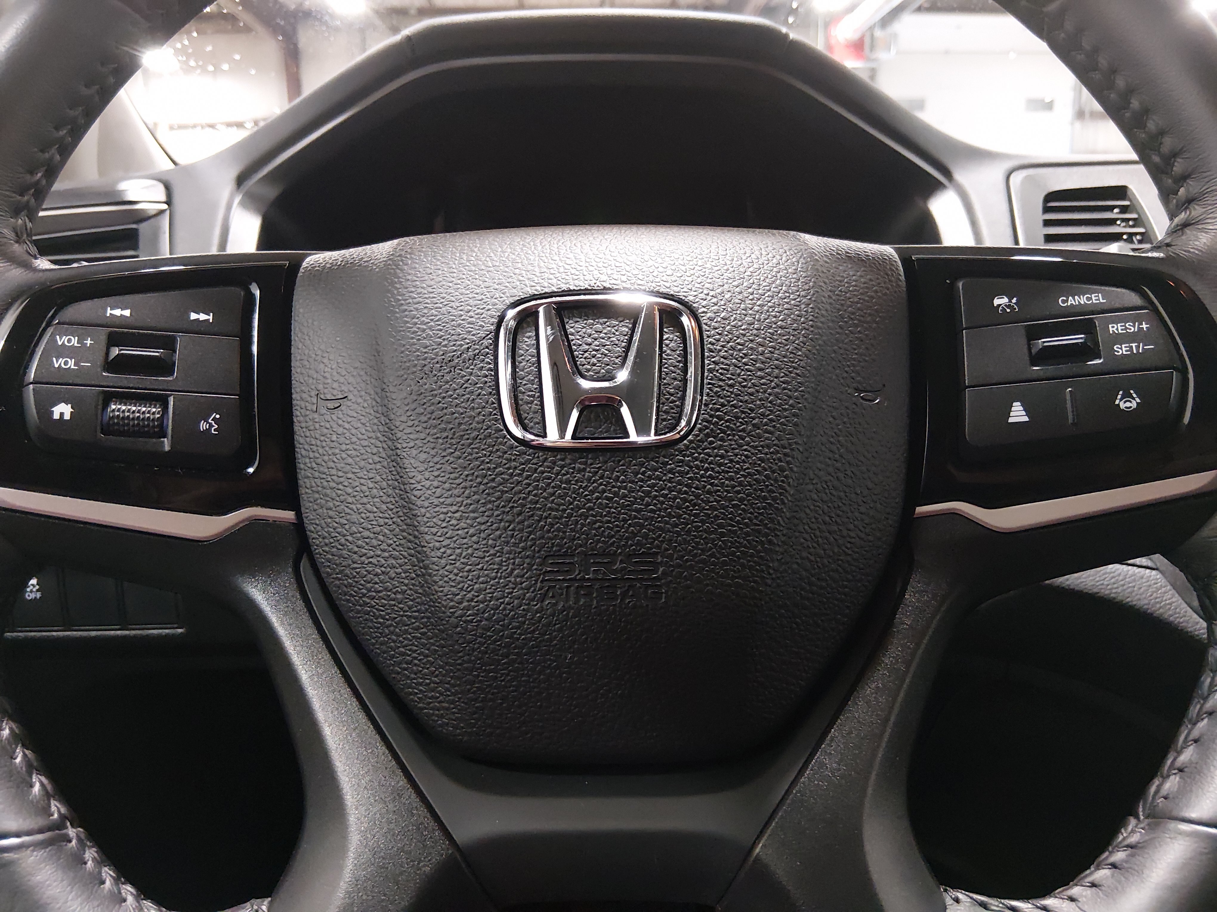 2025 Honda Odyssey EX-L - Photo 12