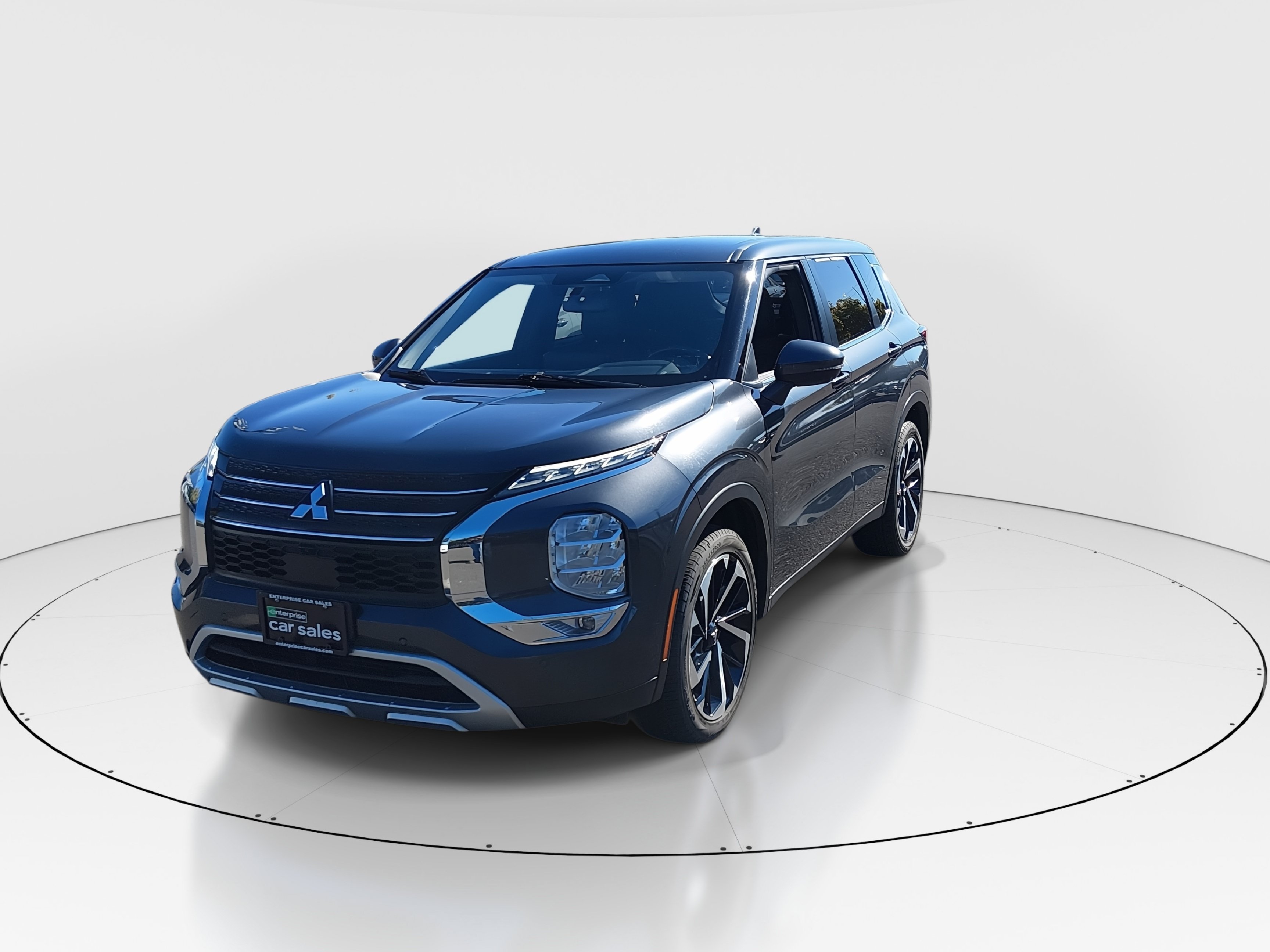 2024 Mitsubishi Outlander SE - Photo 3