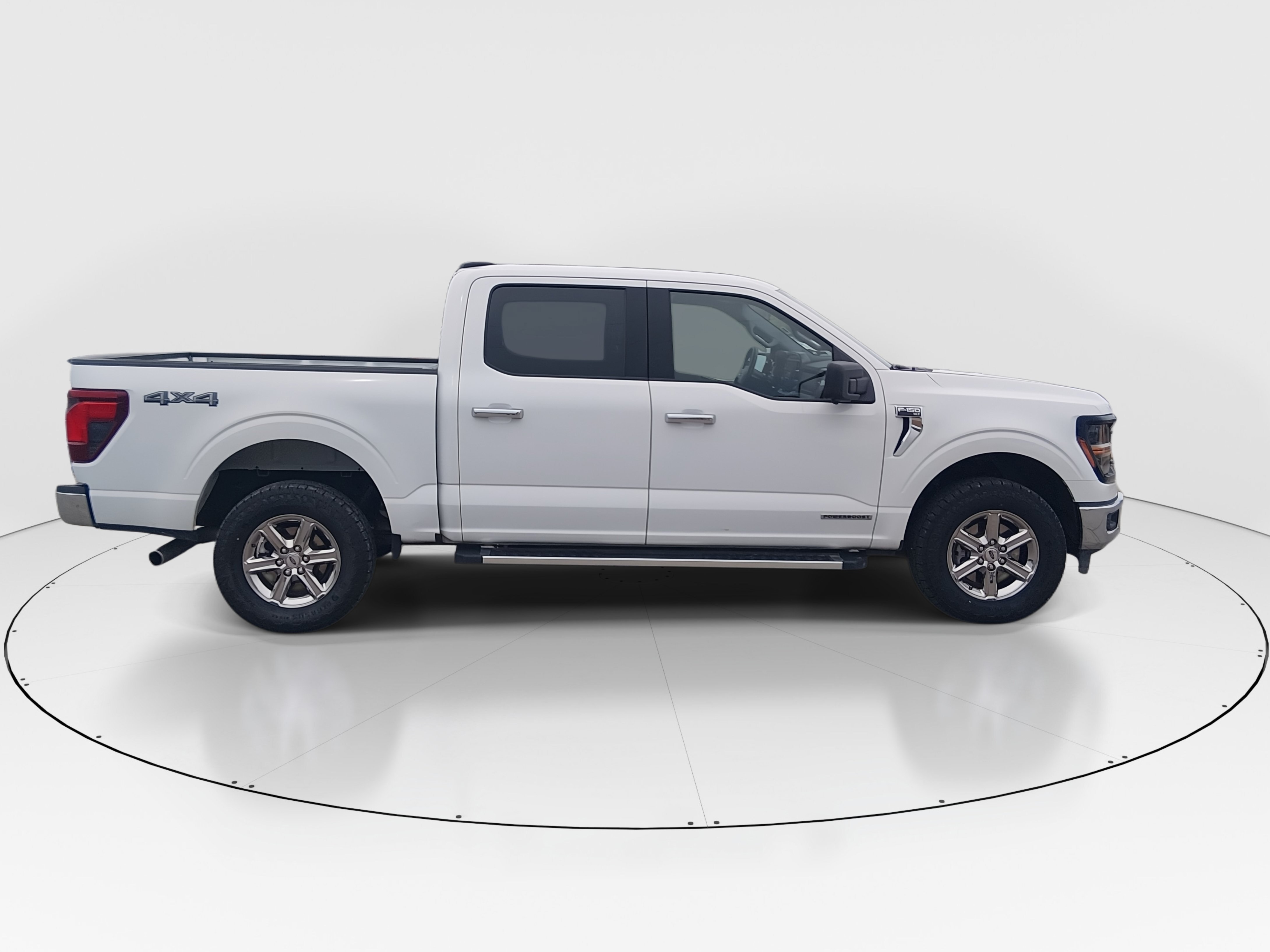 2024 Ford F-150 XLT - Photo 8
