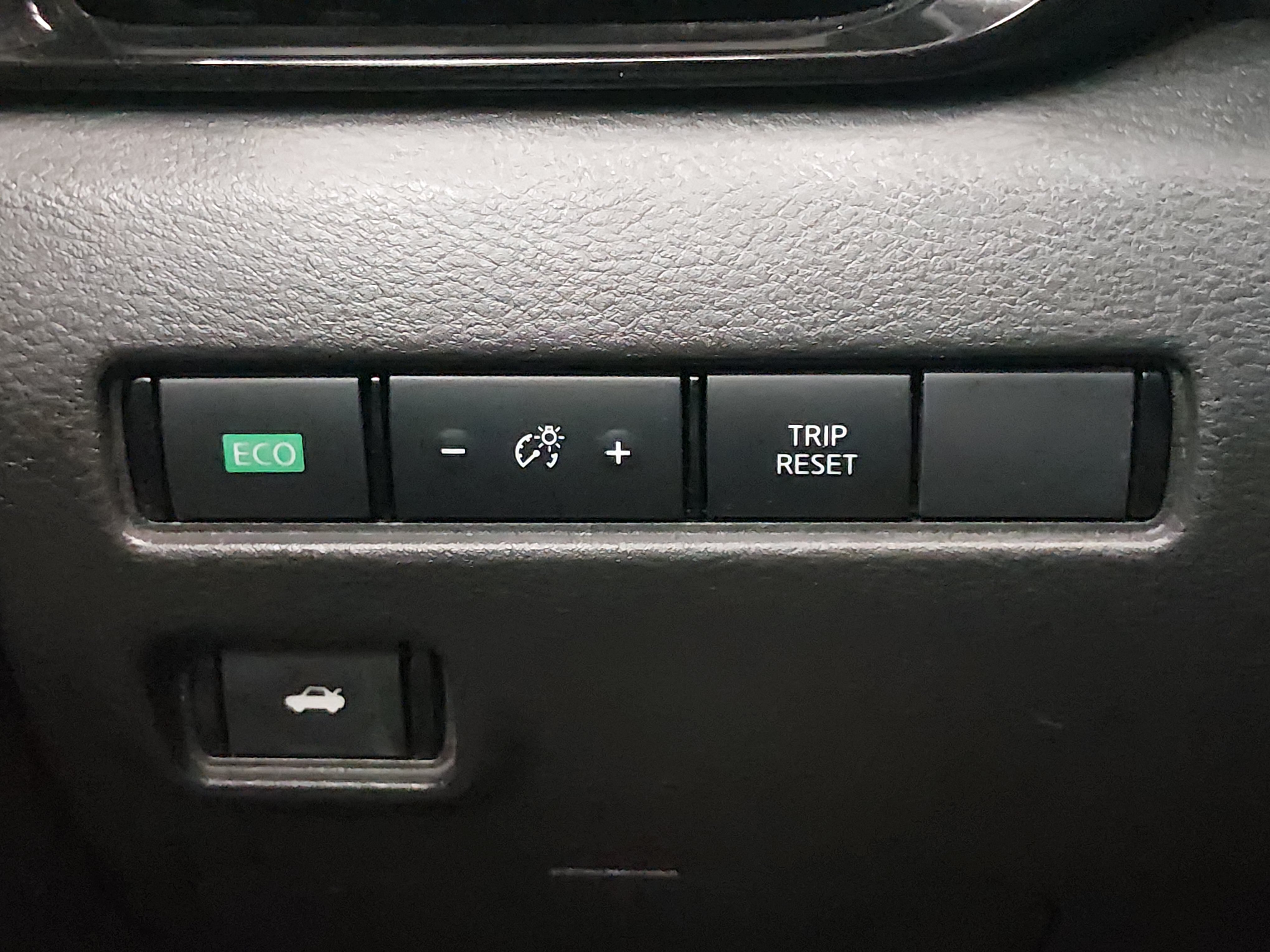 2024 Nissan Sentra SV - Photo 13