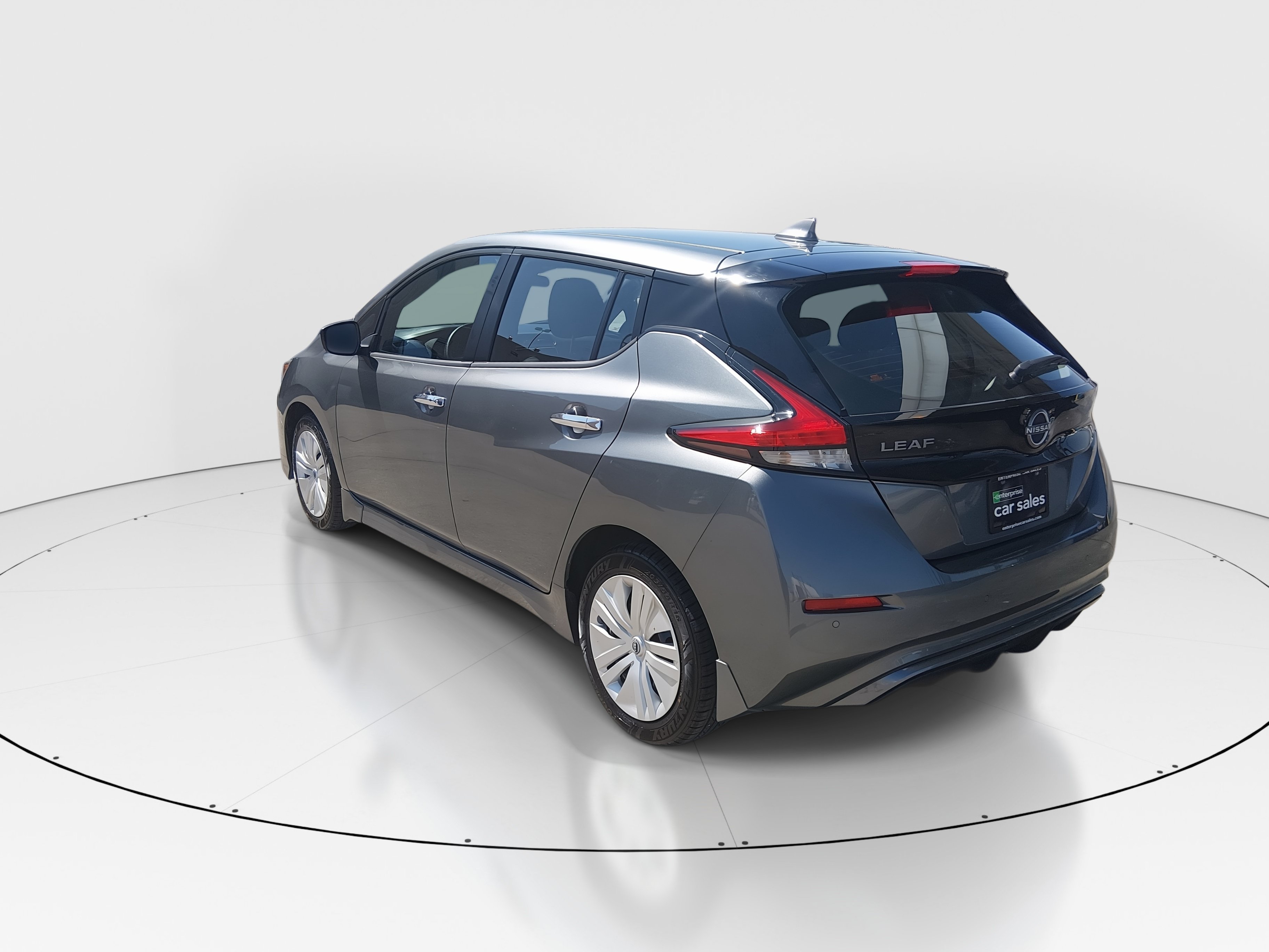 2025 Nissan Leaf 5