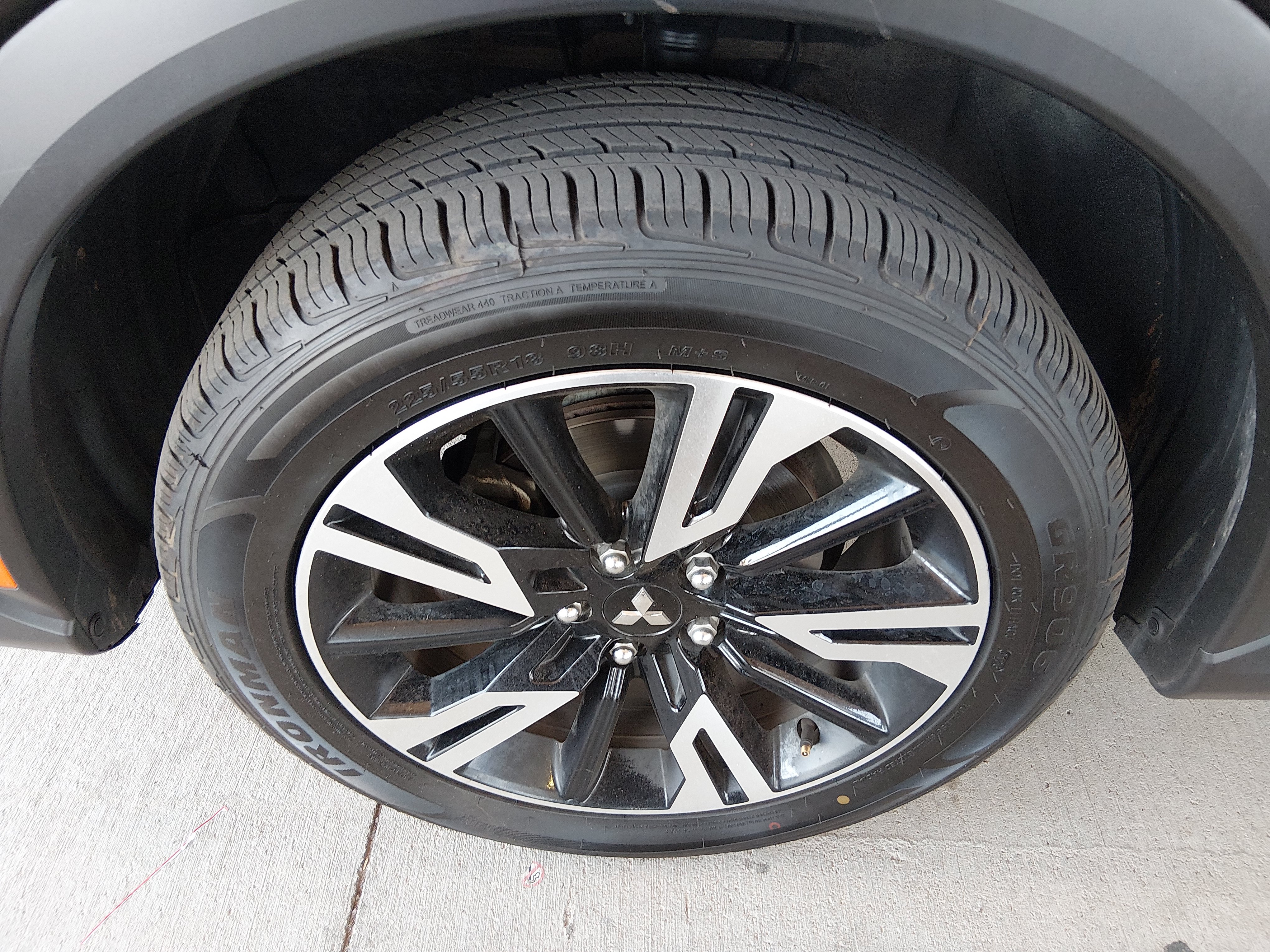 2024 Mitsubishi Eclipse Cross SE - Photo 10