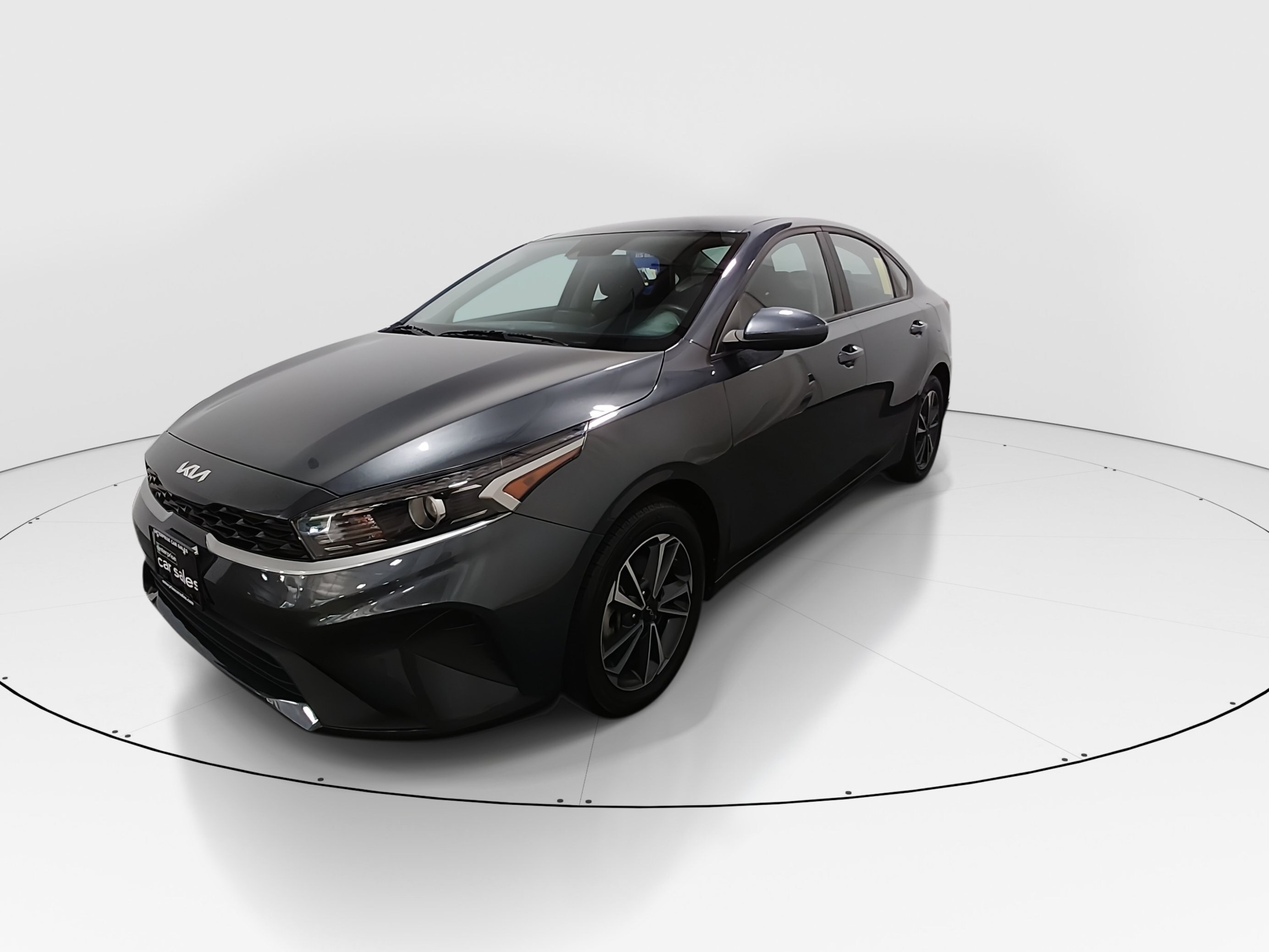 2024 Kia Forte LXS - Photo 3