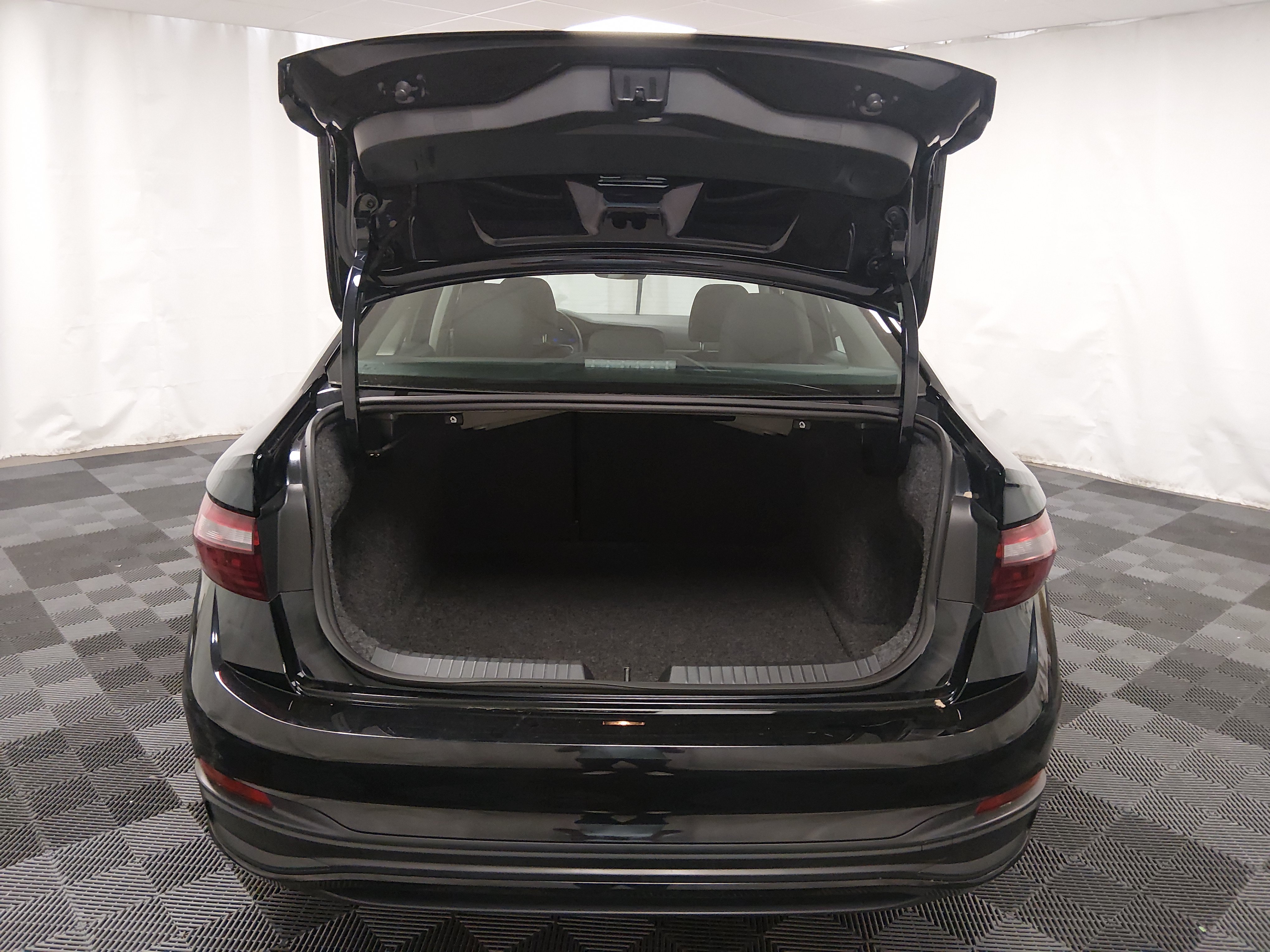 2024 Volkswagen Jetta S - Photo 11