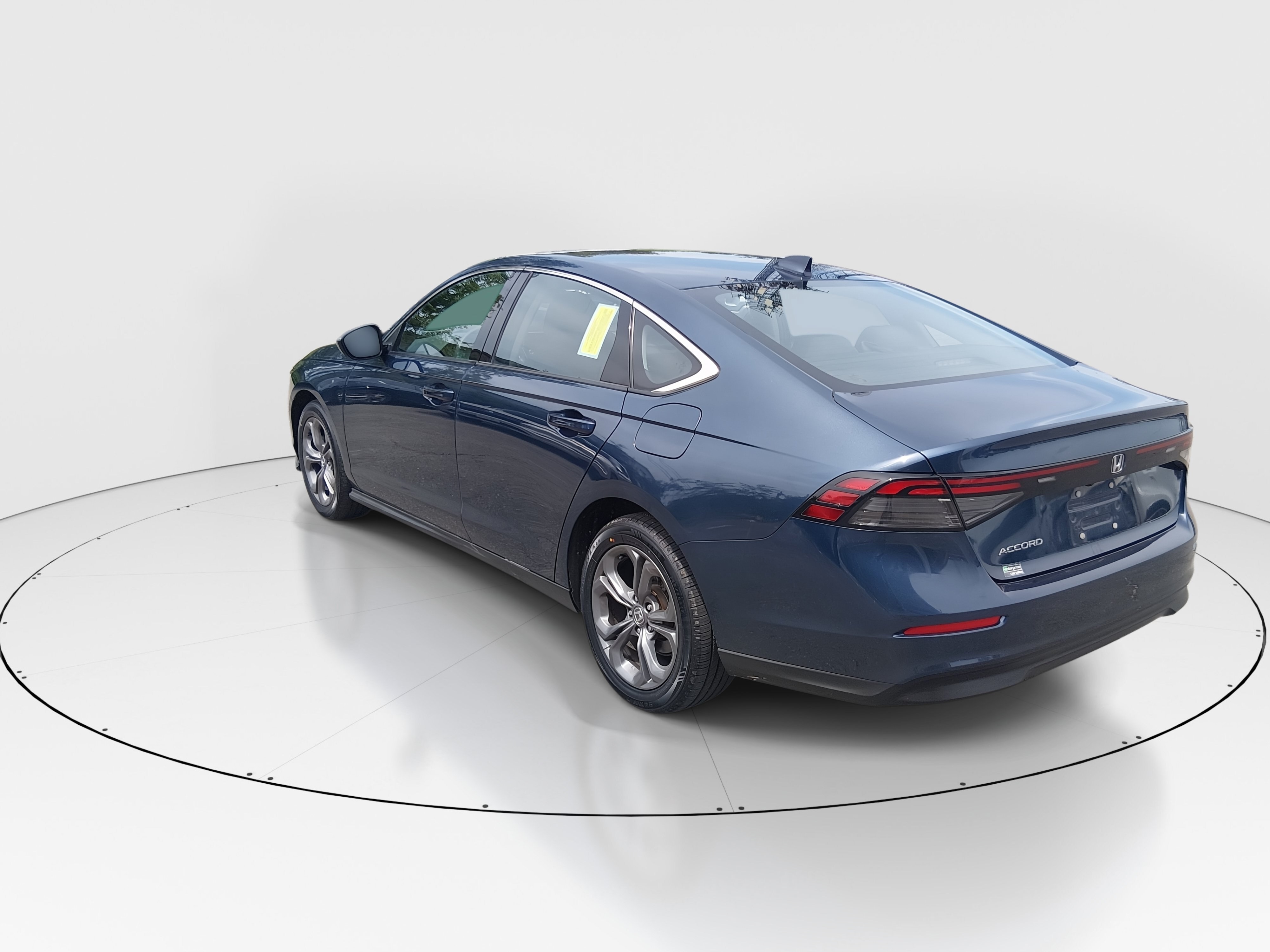 2024 Honda Accord EX - Photo 5