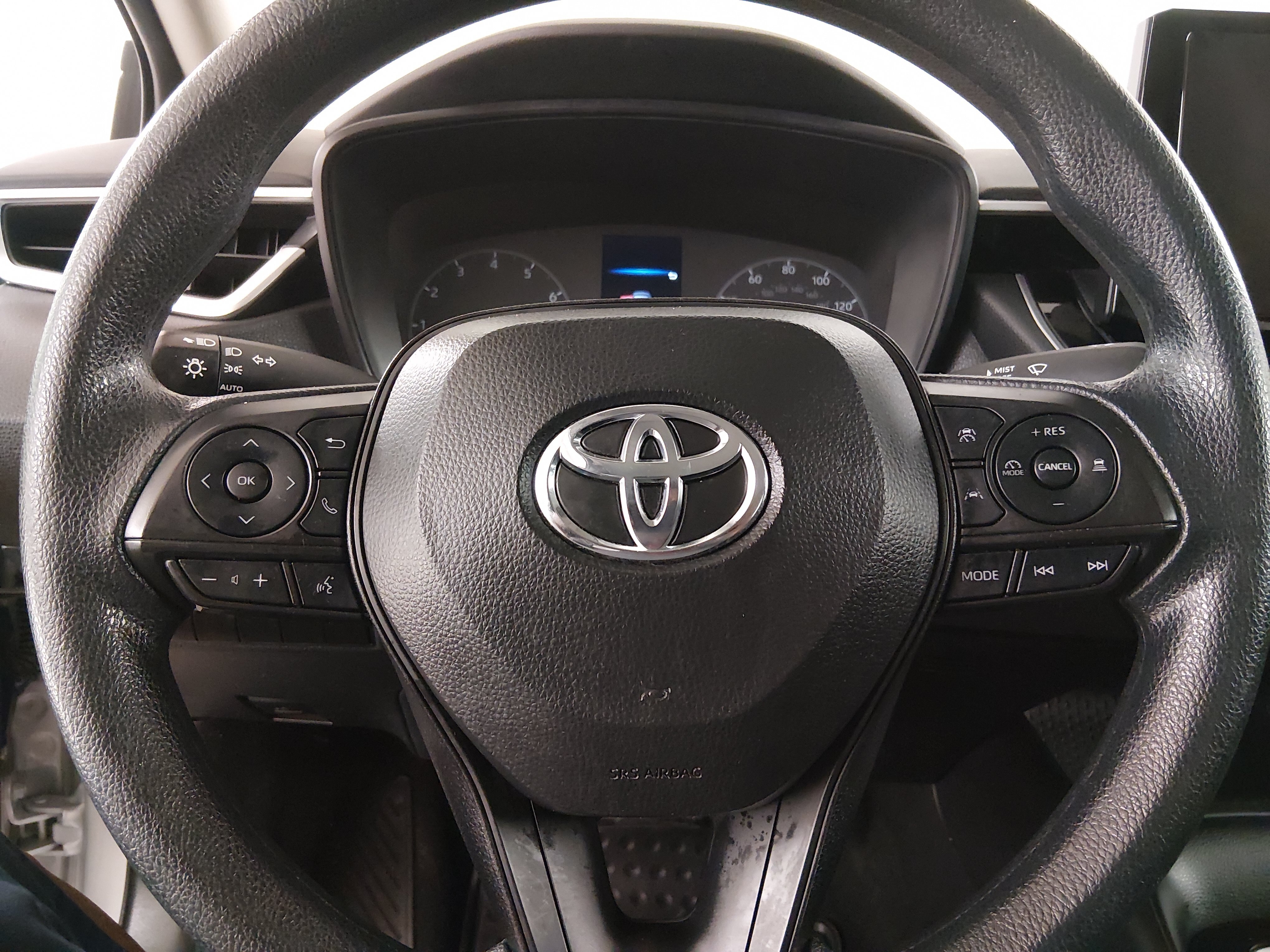 2024 Toyota Corolla LE - Photo 12
