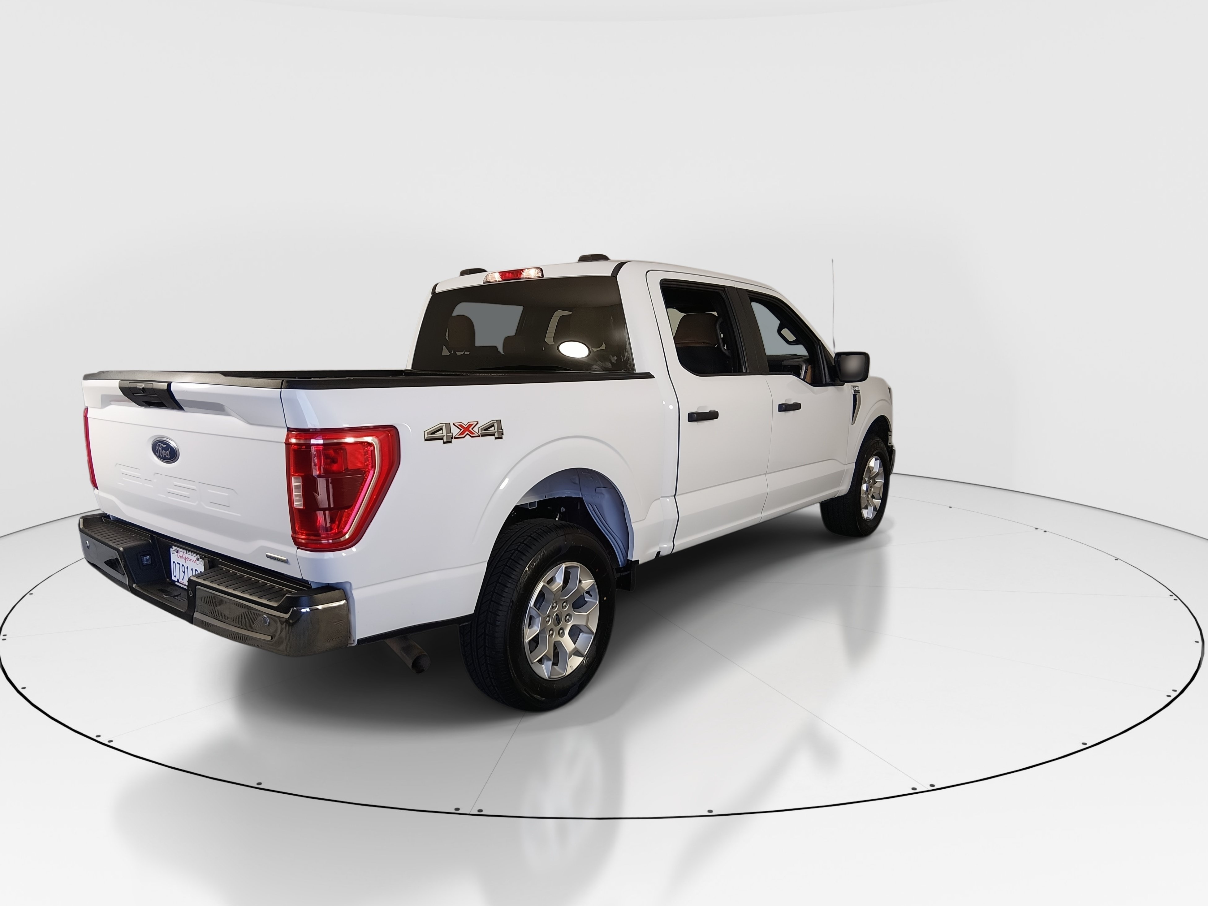 2023 Ford F-150 XLT - Photo 7