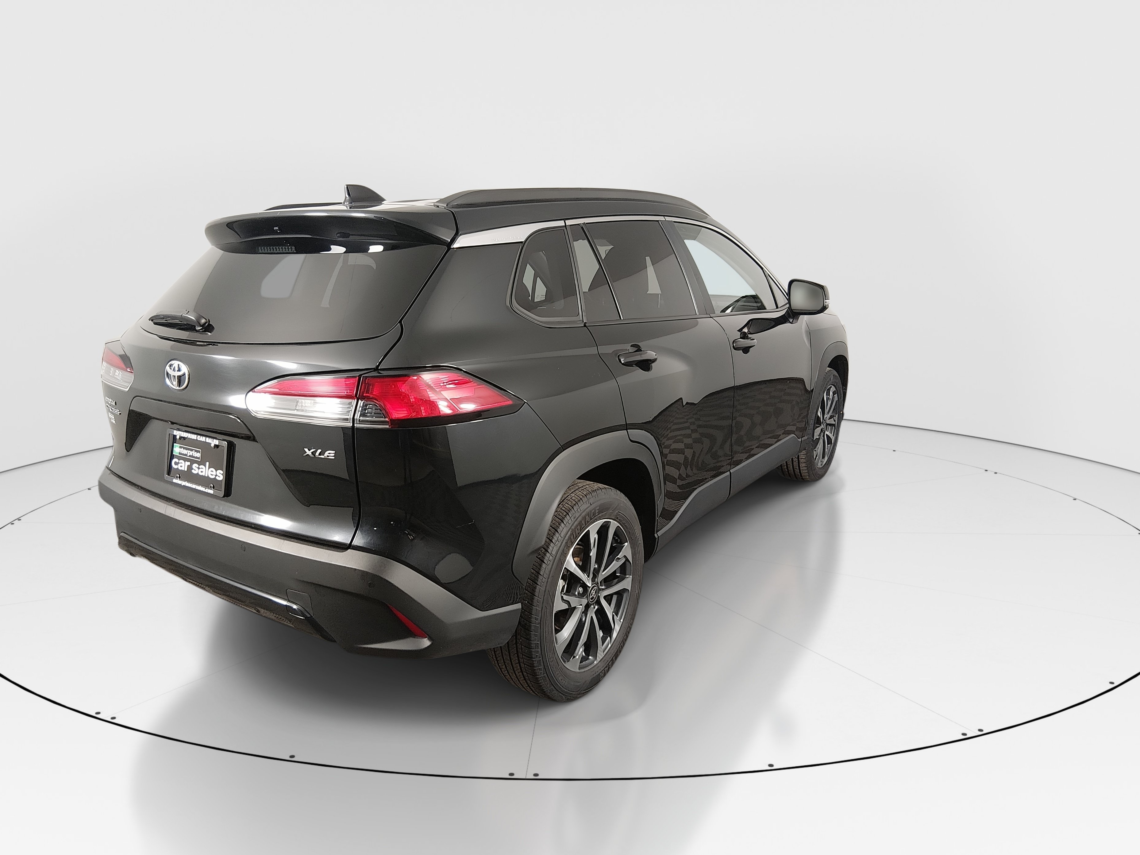 2025 Toyota Corolla Cross XLE - Photo 7