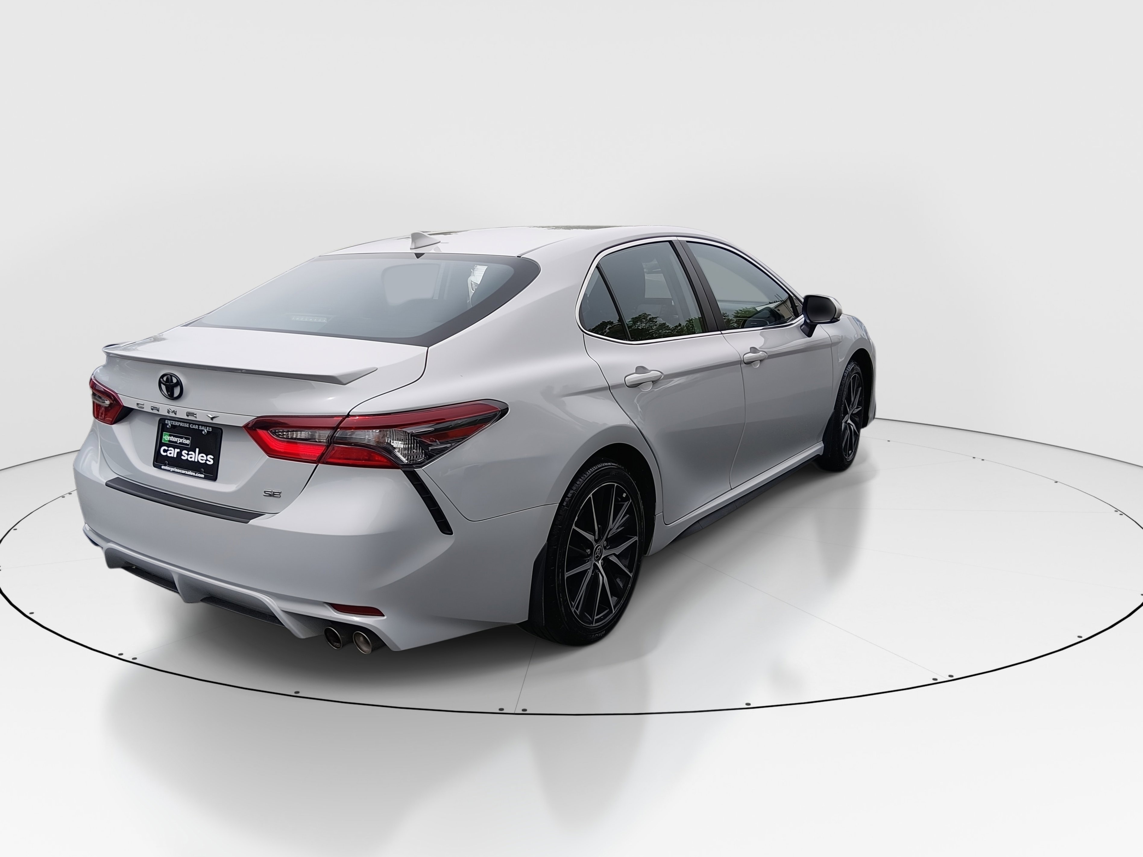 2024 Toyota Camry SE - Photo 7