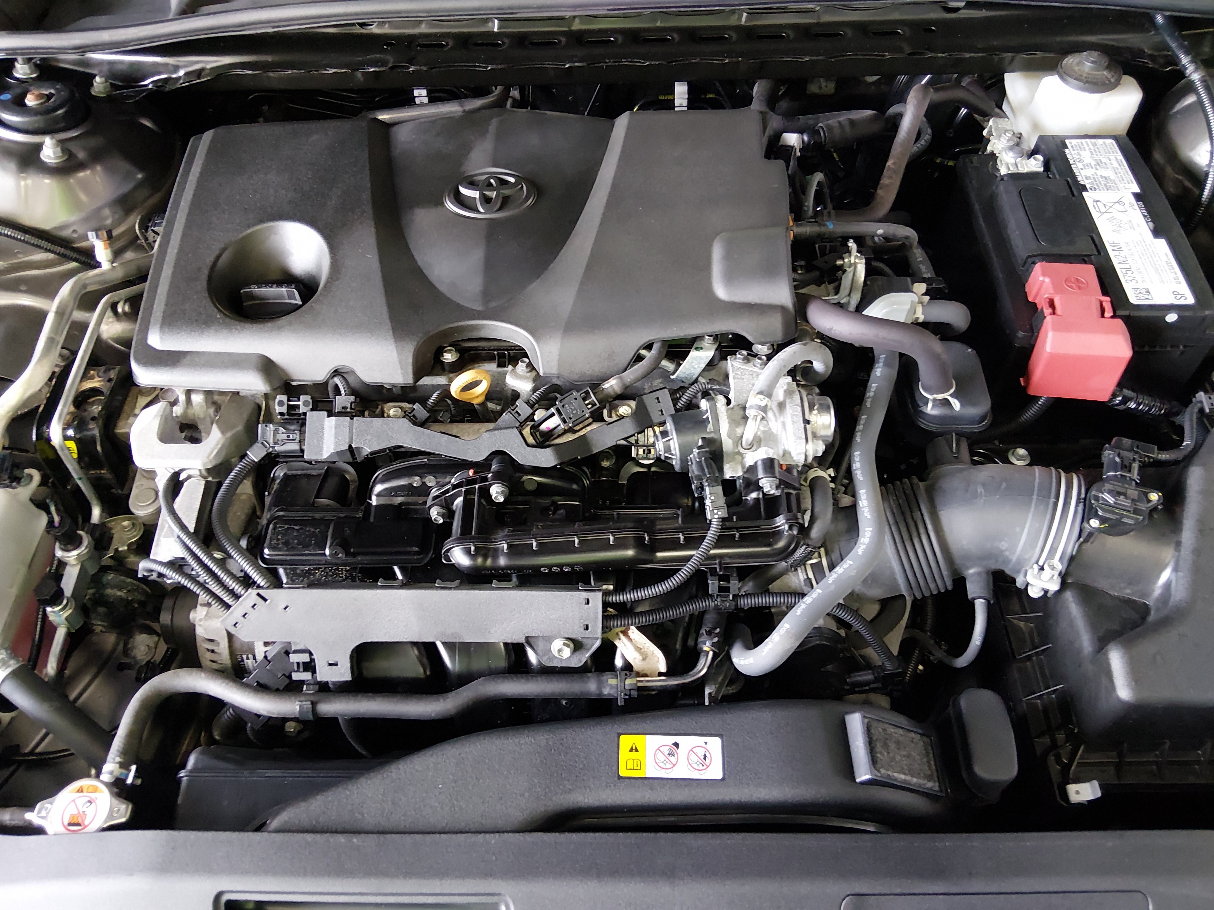 2024 Toyota Camry SE - Photo 9