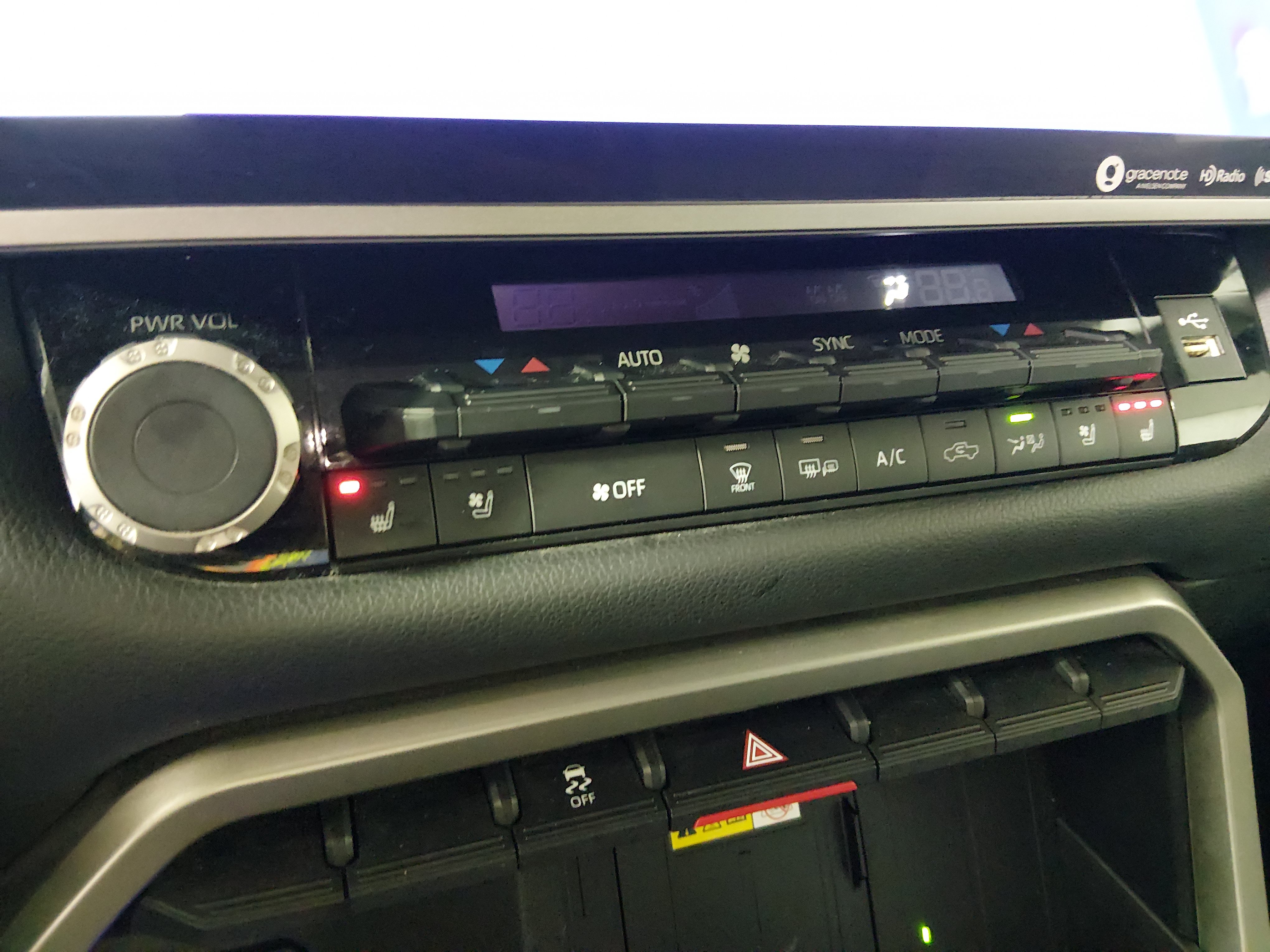 2023 Toyota Tundra Limited - Photo 18