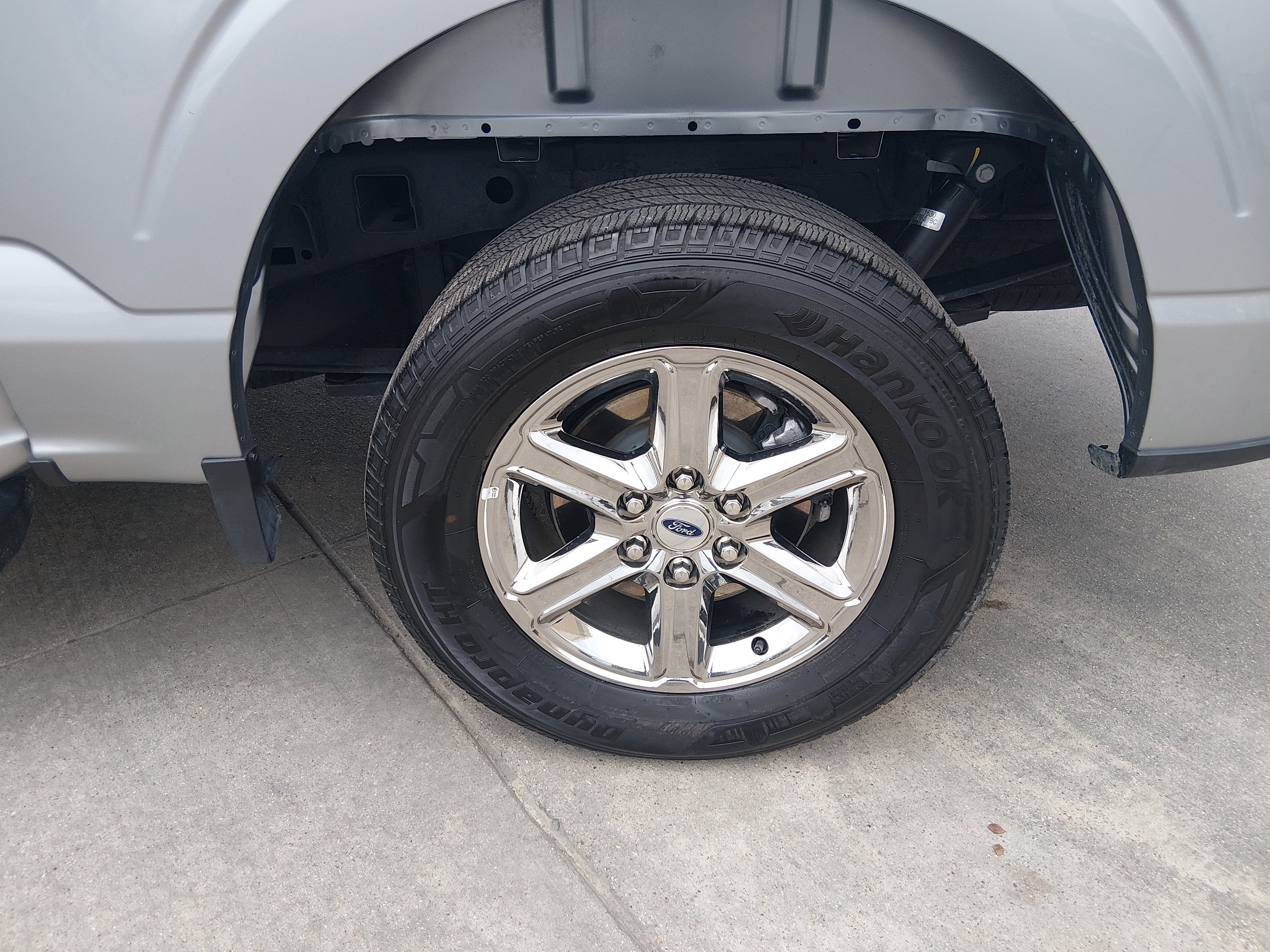 2025 Ford F-150 XLT - Photo 10