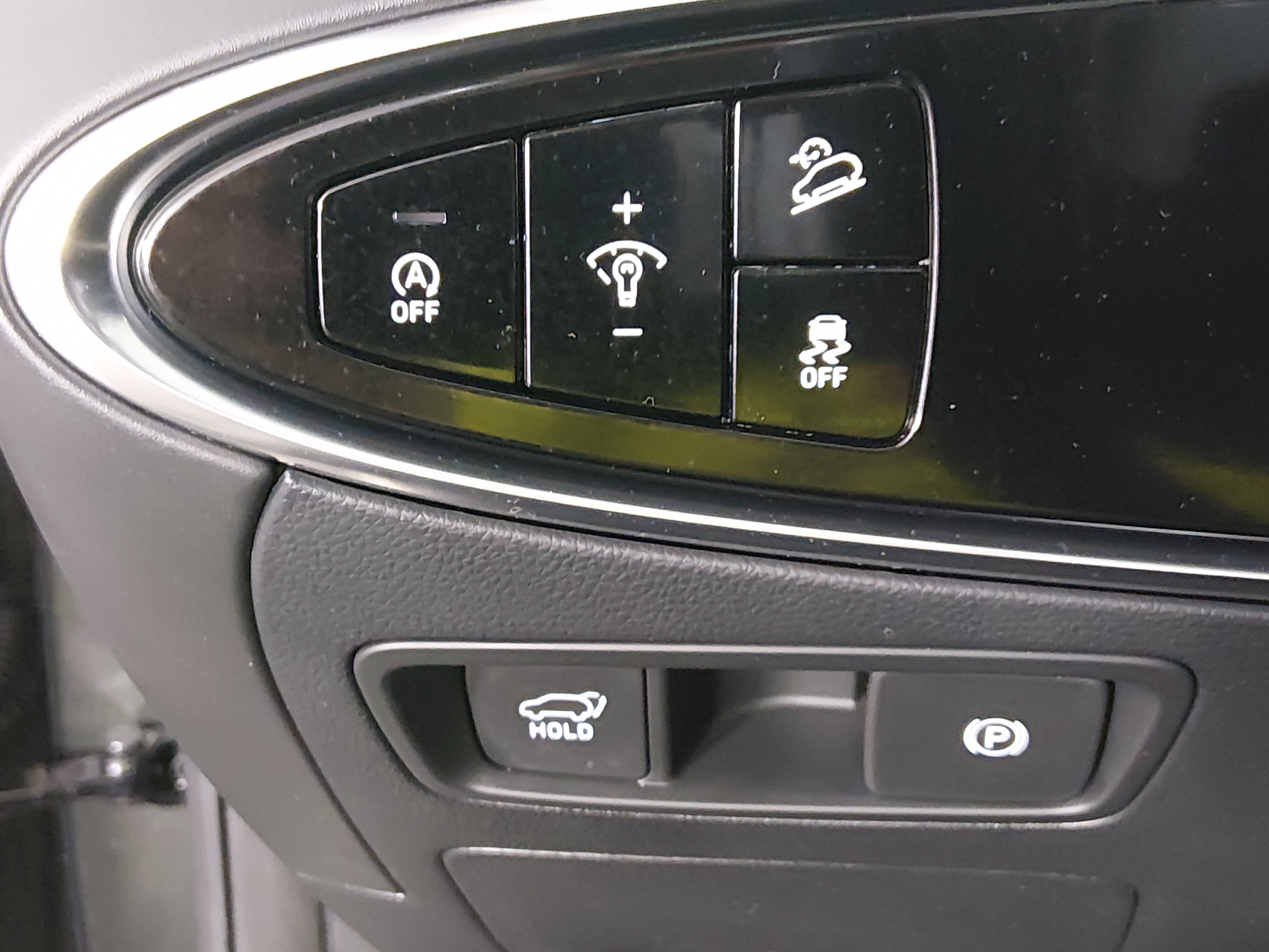 2025 GENESIS GV70 Standard - Photo 13