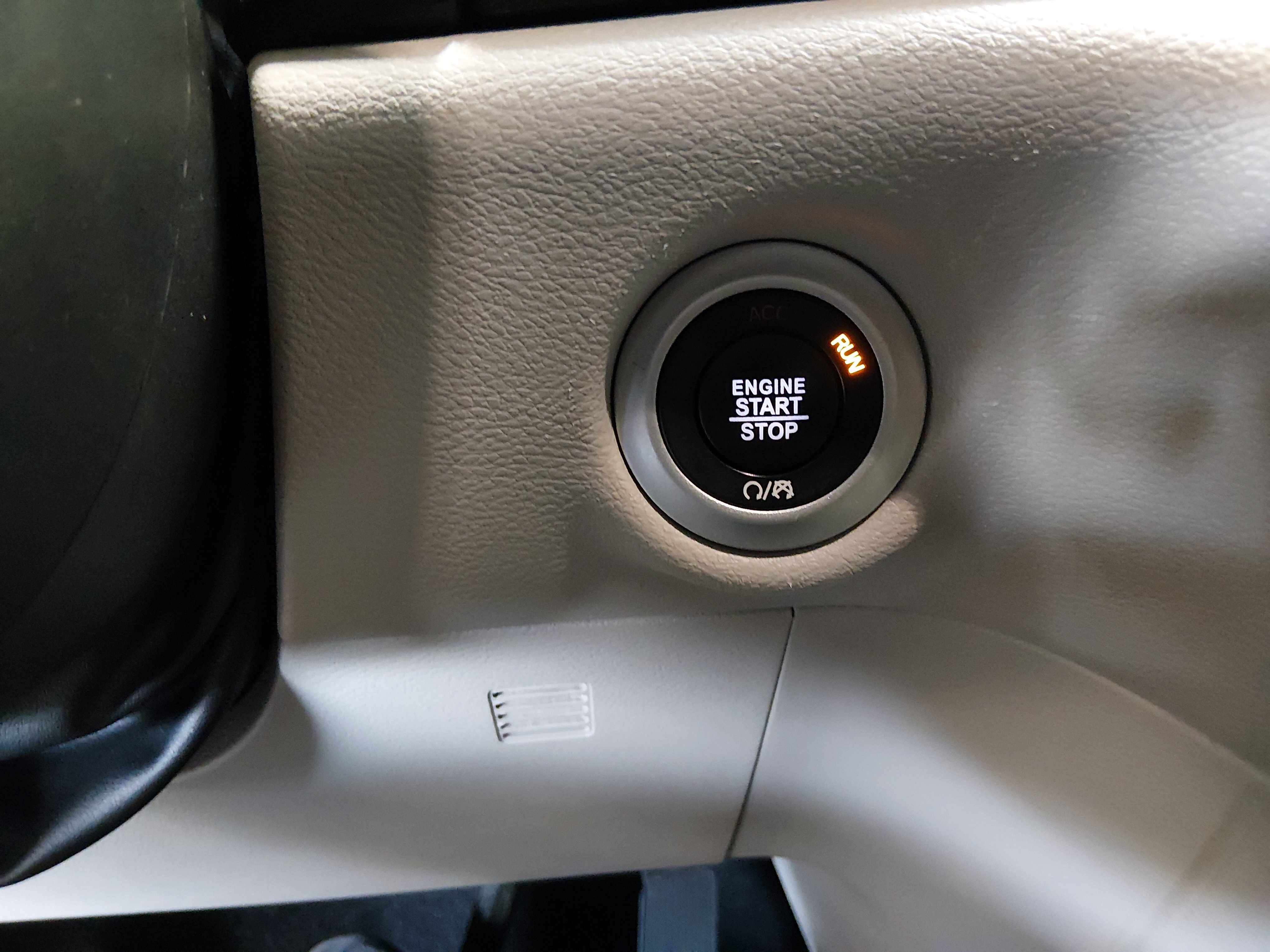 2023 Chrysler Pacifica Touring L - Photo 19