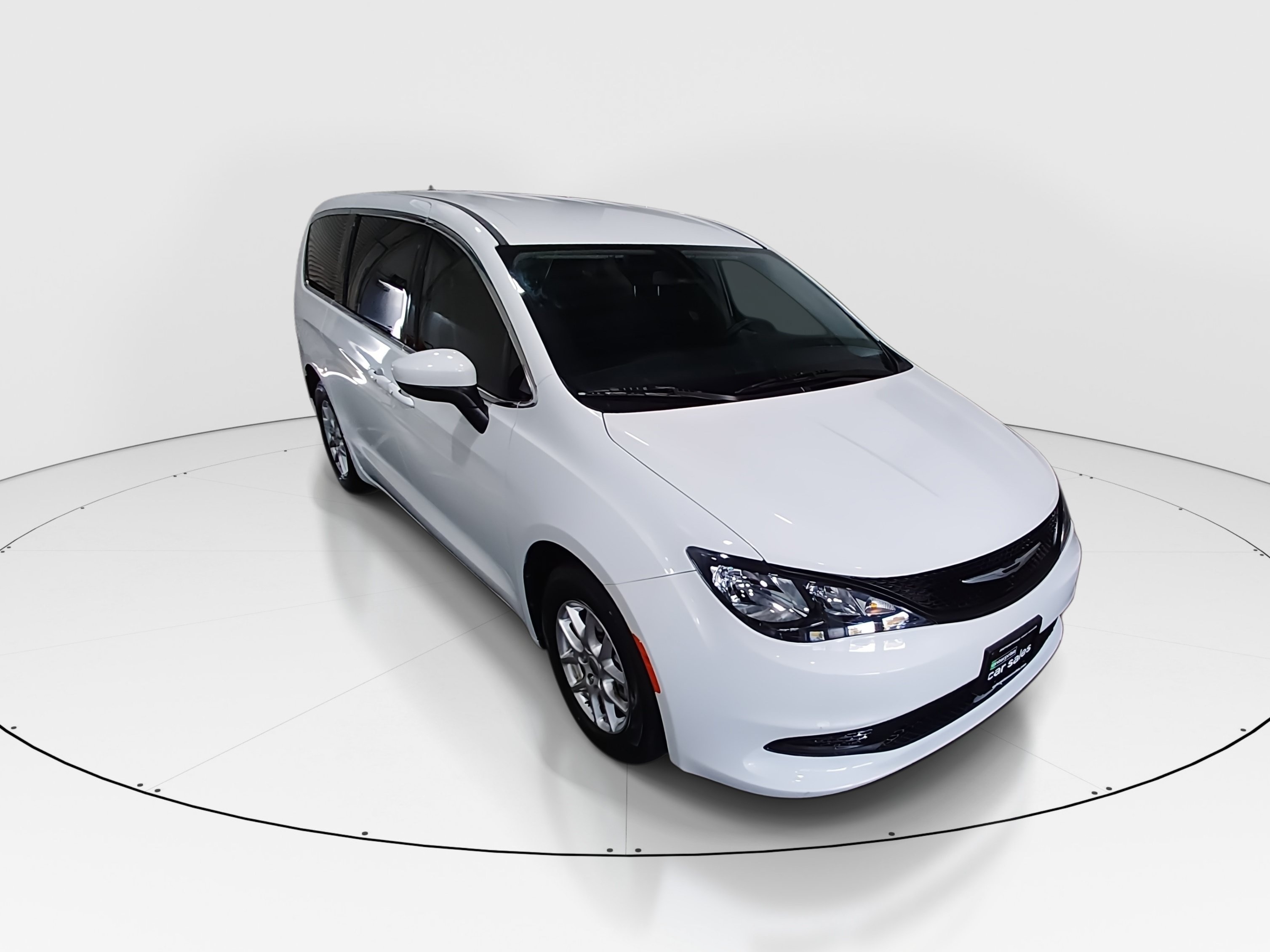 2022 Chrysler Voyager