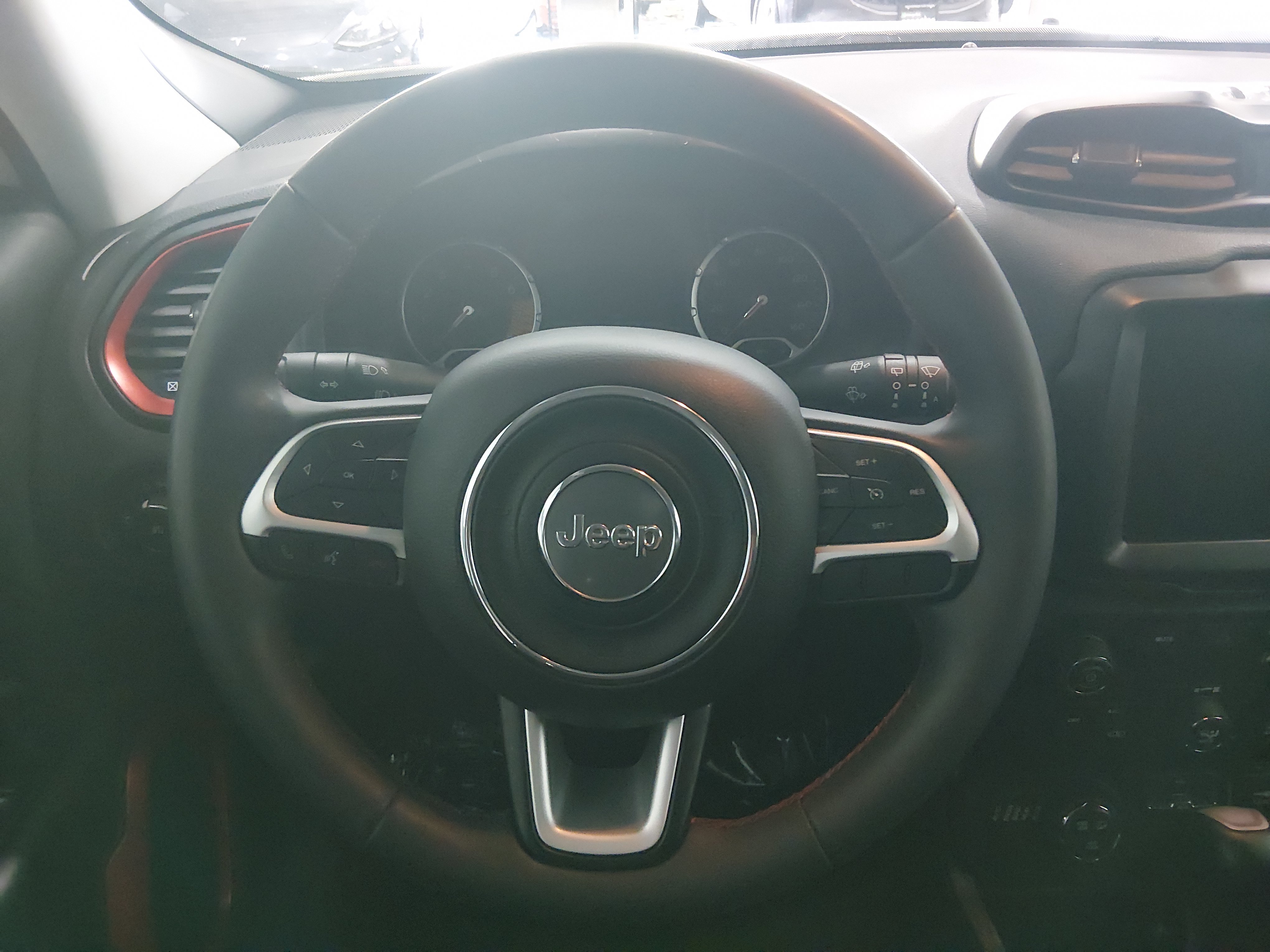2023 Jeep Renegade Trailhawk - Photo 12