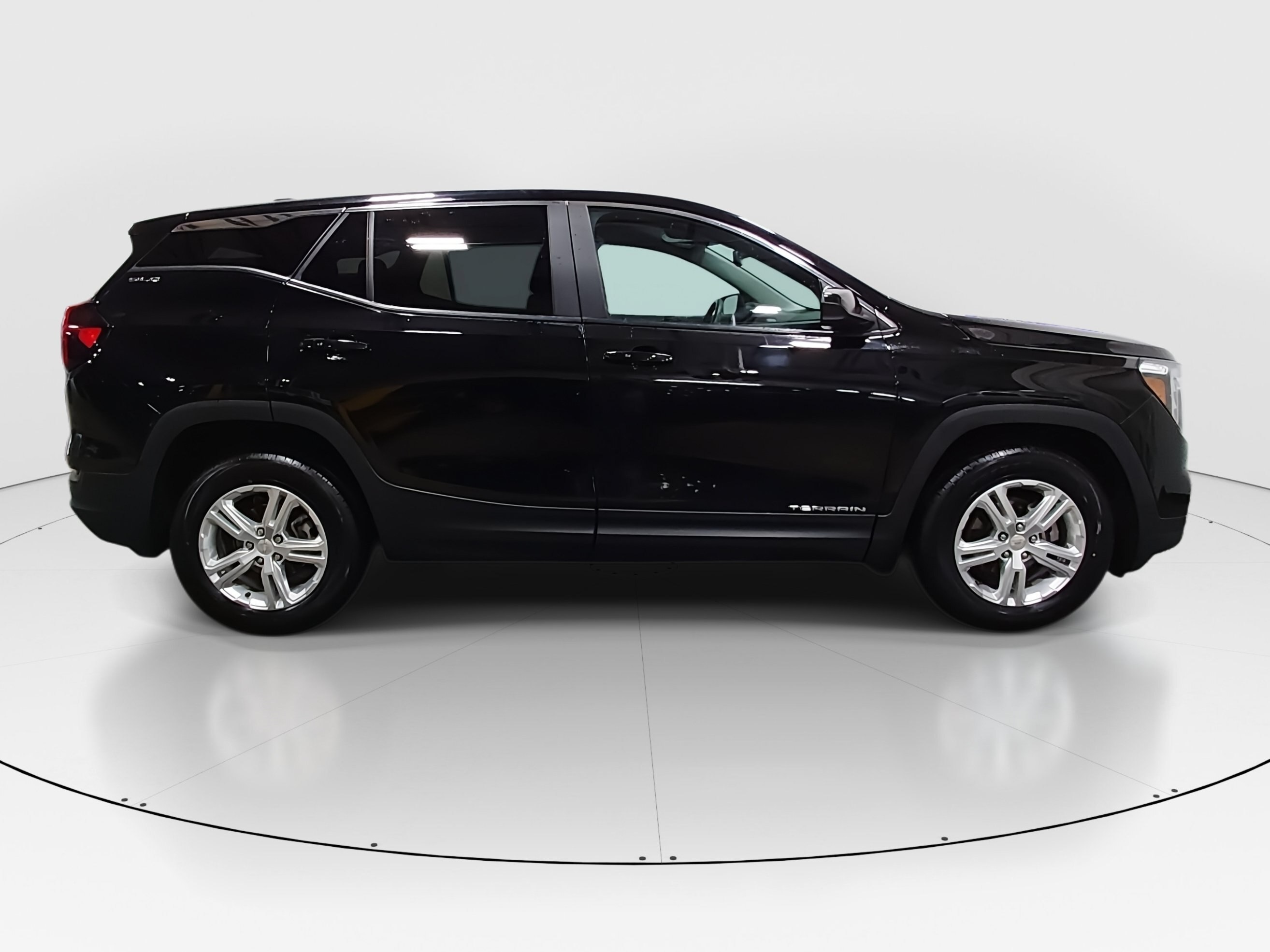2024 GMC Terrain SLE - Photo 8