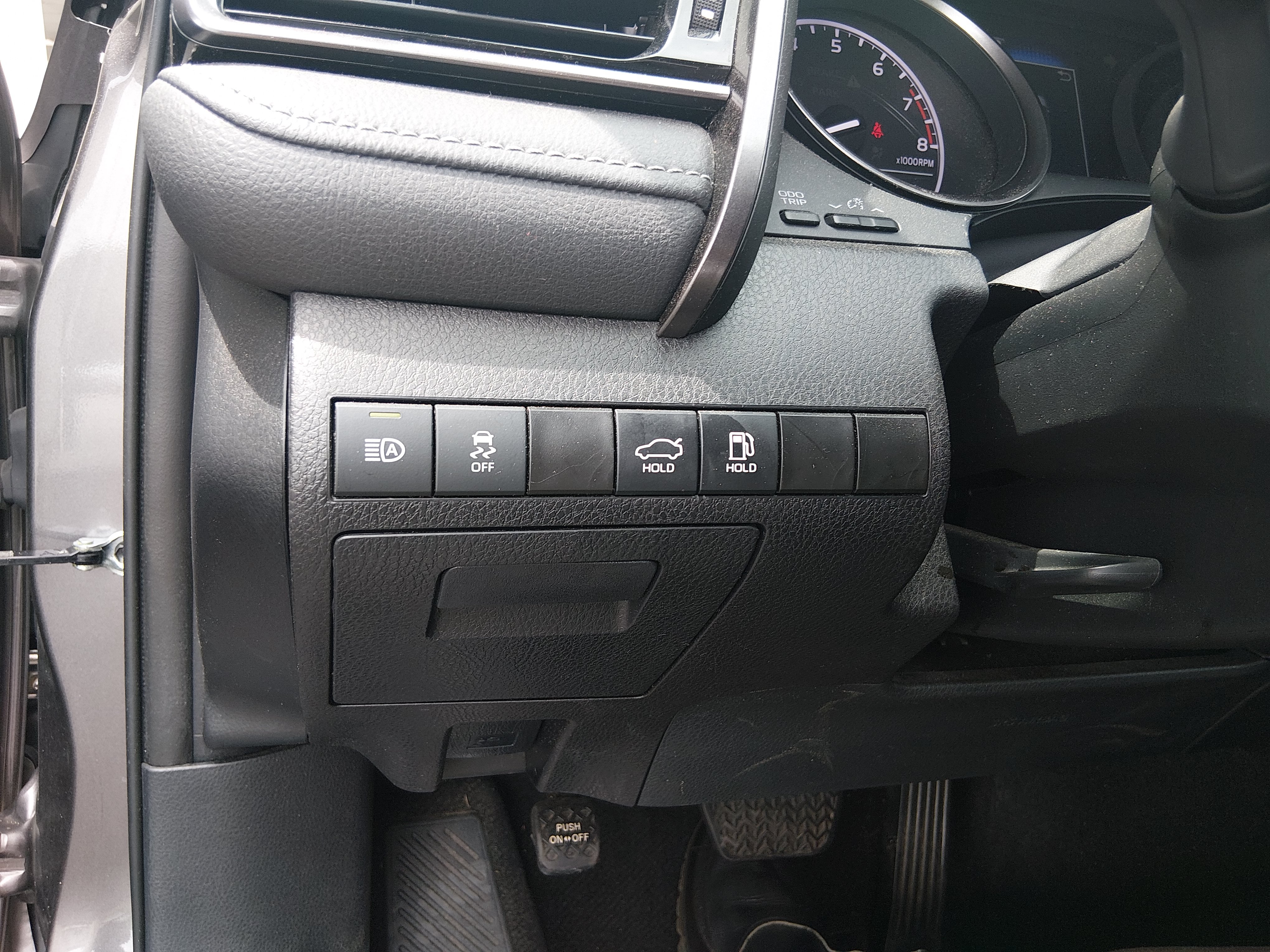 2024 Toyota Camry SE - Photo 13