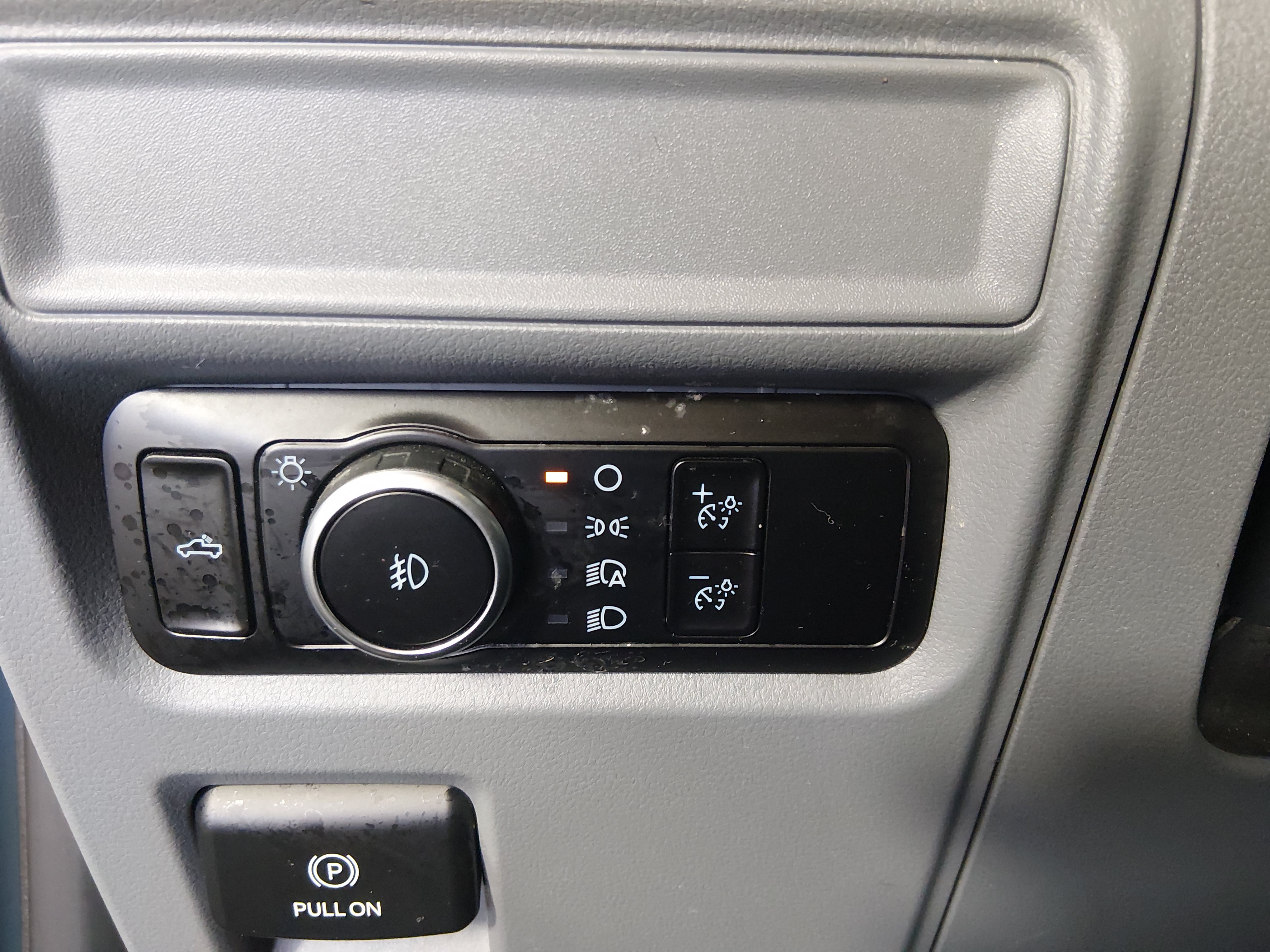 2023 Ford F-150 XLT - Photo 13
